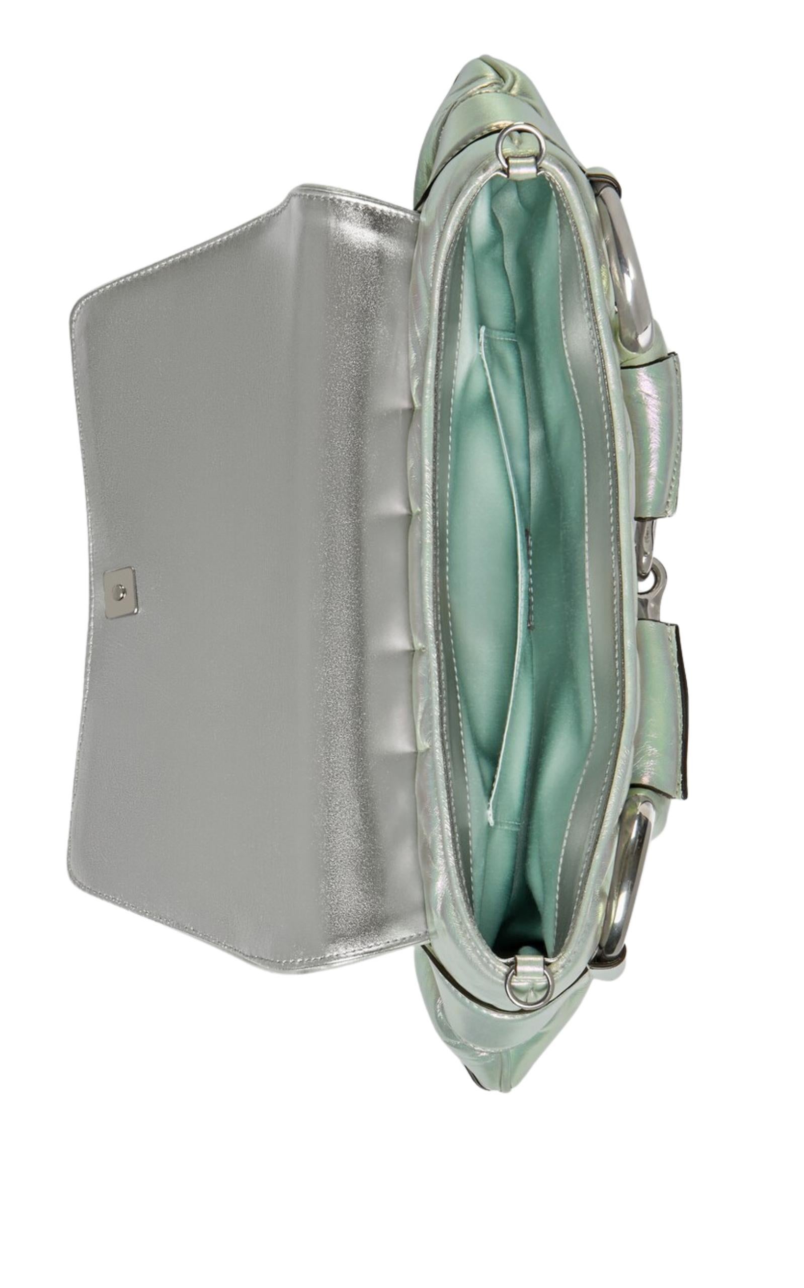 Gucci Iridescent Green Horsebit Chain Medium Shoulder Bag For Sale 4