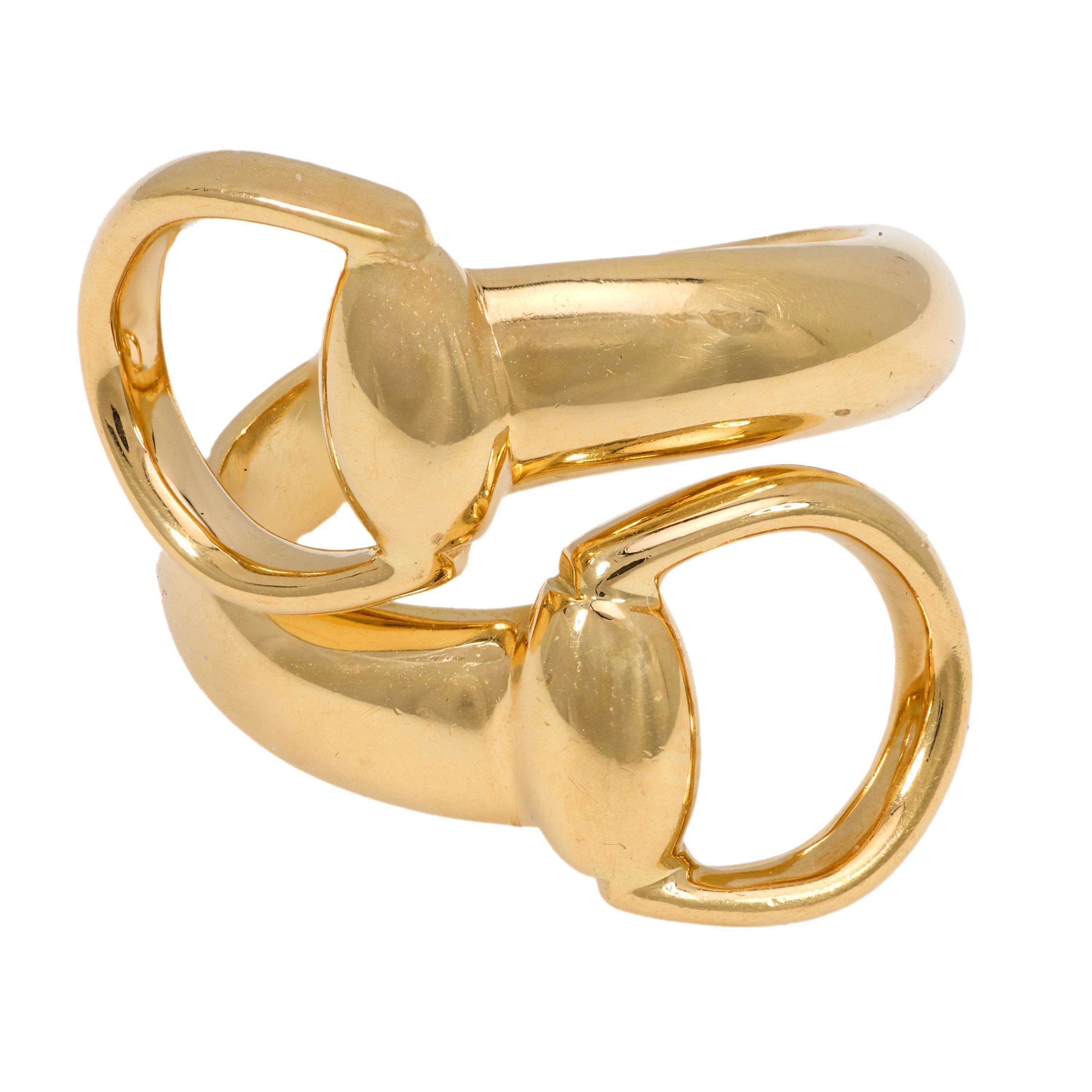 Modern Gucci Italy 18k yellow gold horsebit wrap ring For Sale