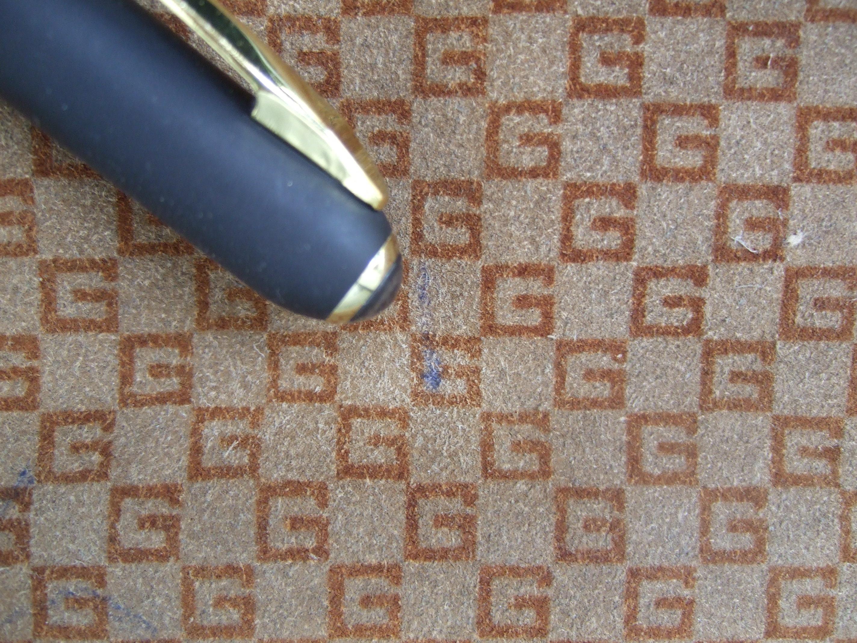 GUCCI Italy Brown Suede Blondie Clutch Bag c 1970s en vente 8