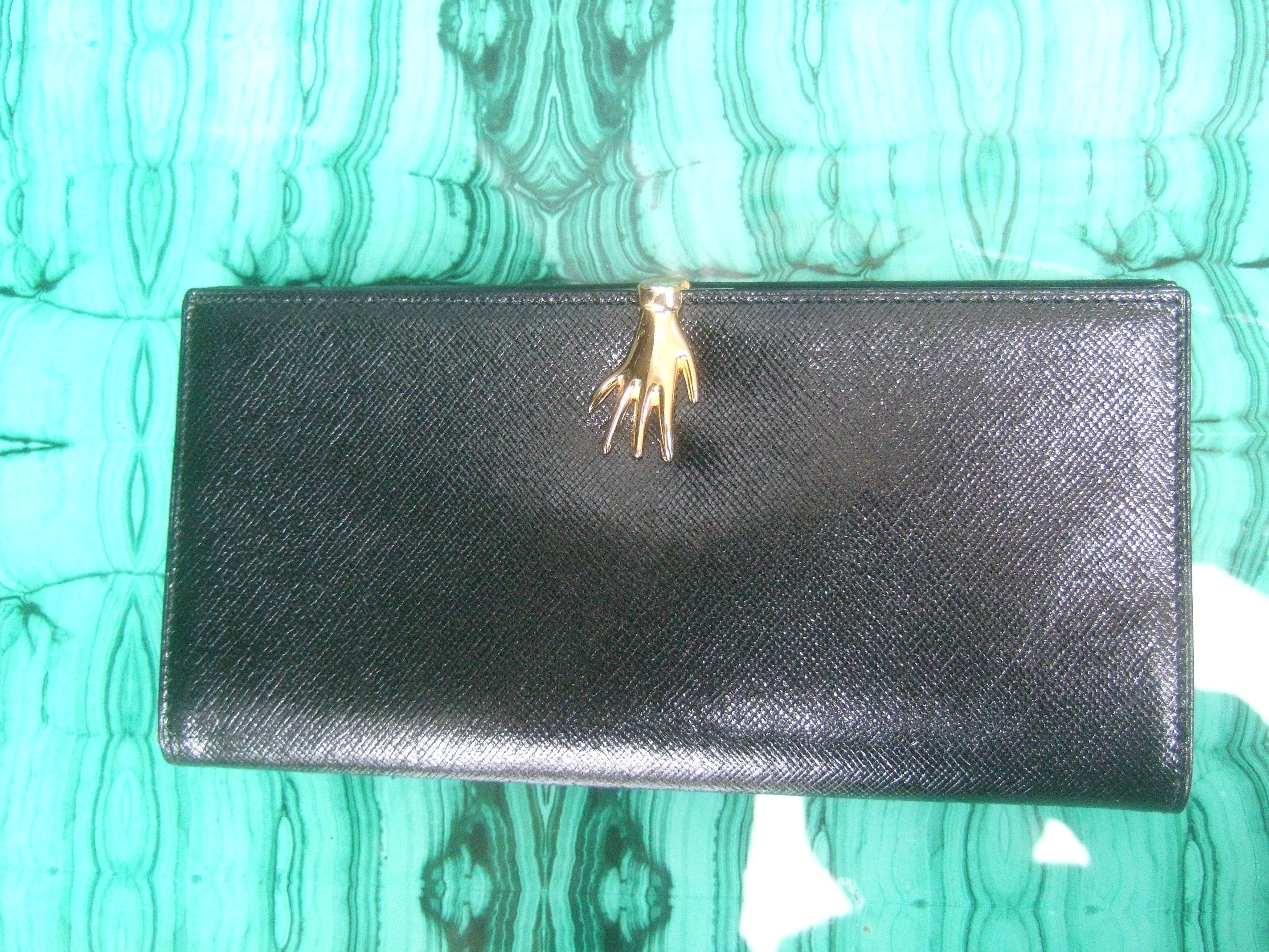 Gucci Italy Ebony Black Leather Hand Clasp Wallet in Presentation Box c 1970s 2