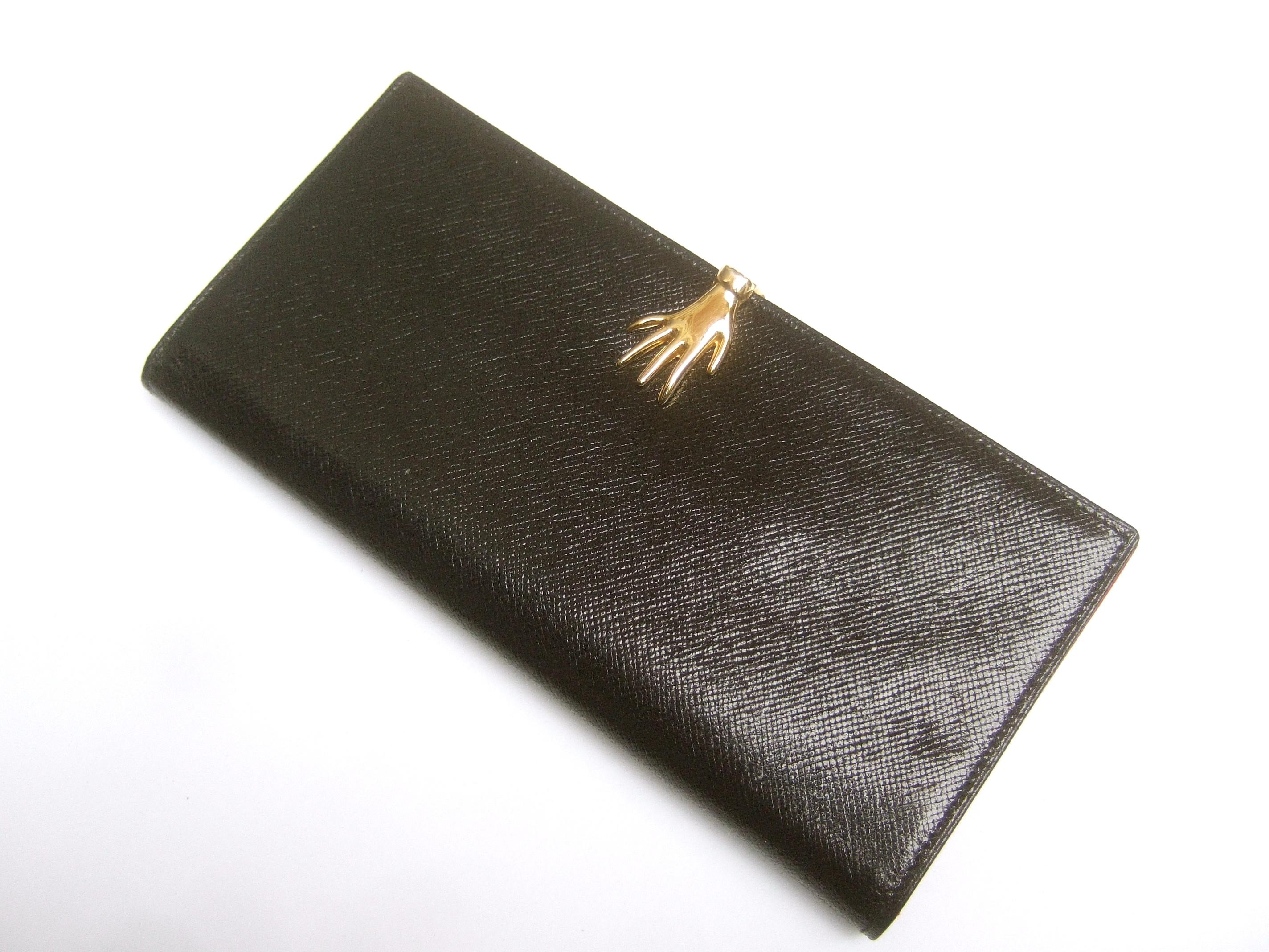 Gucci Italy Ebony Black Leather Hand Clasp Wallet in Presentation Box c 1970s 7