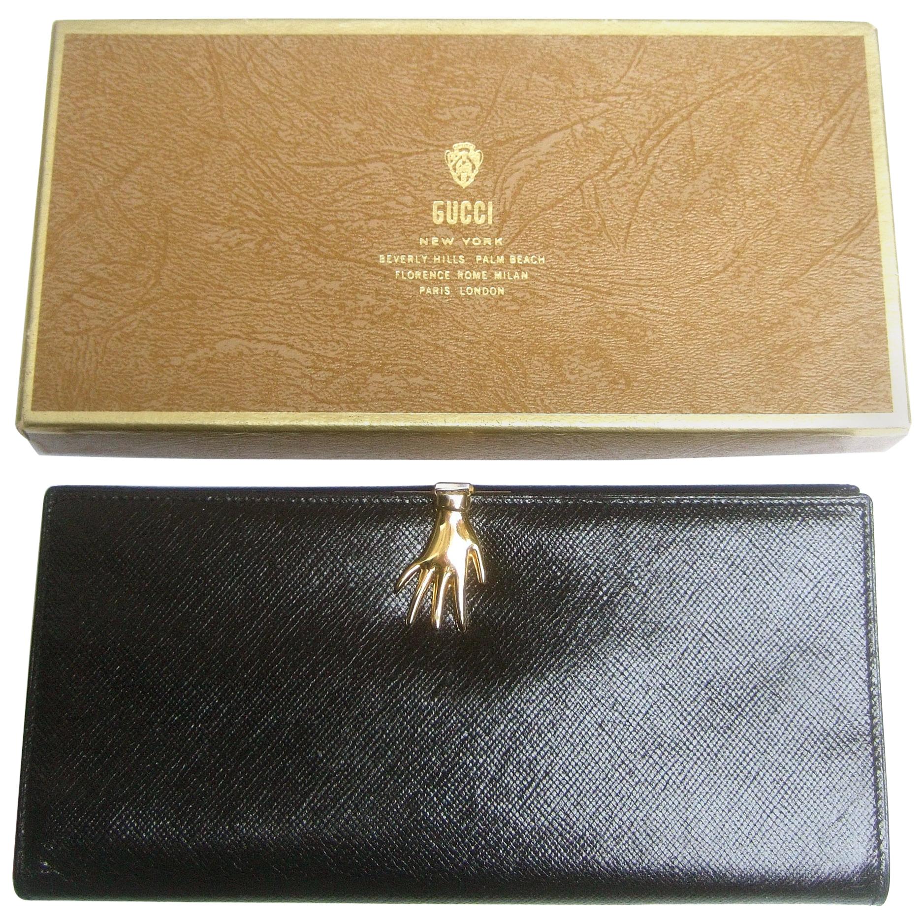 Gucci Italy Ebony Black Leather Hand Clasp Wallet in Presentation Box c 1970s