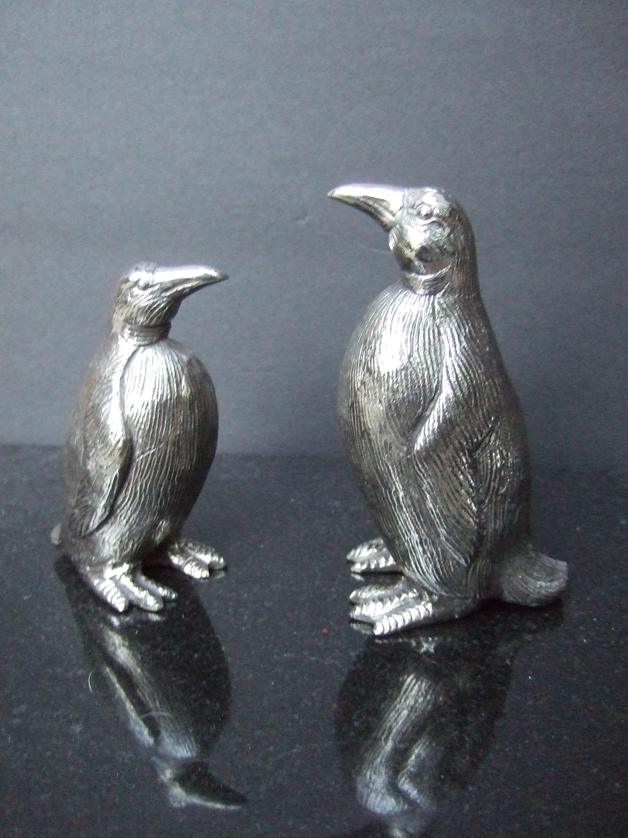 Gucci Italy Elegant Silver Metal Salt & Pepper Shakers c 1970s  For Sale 4