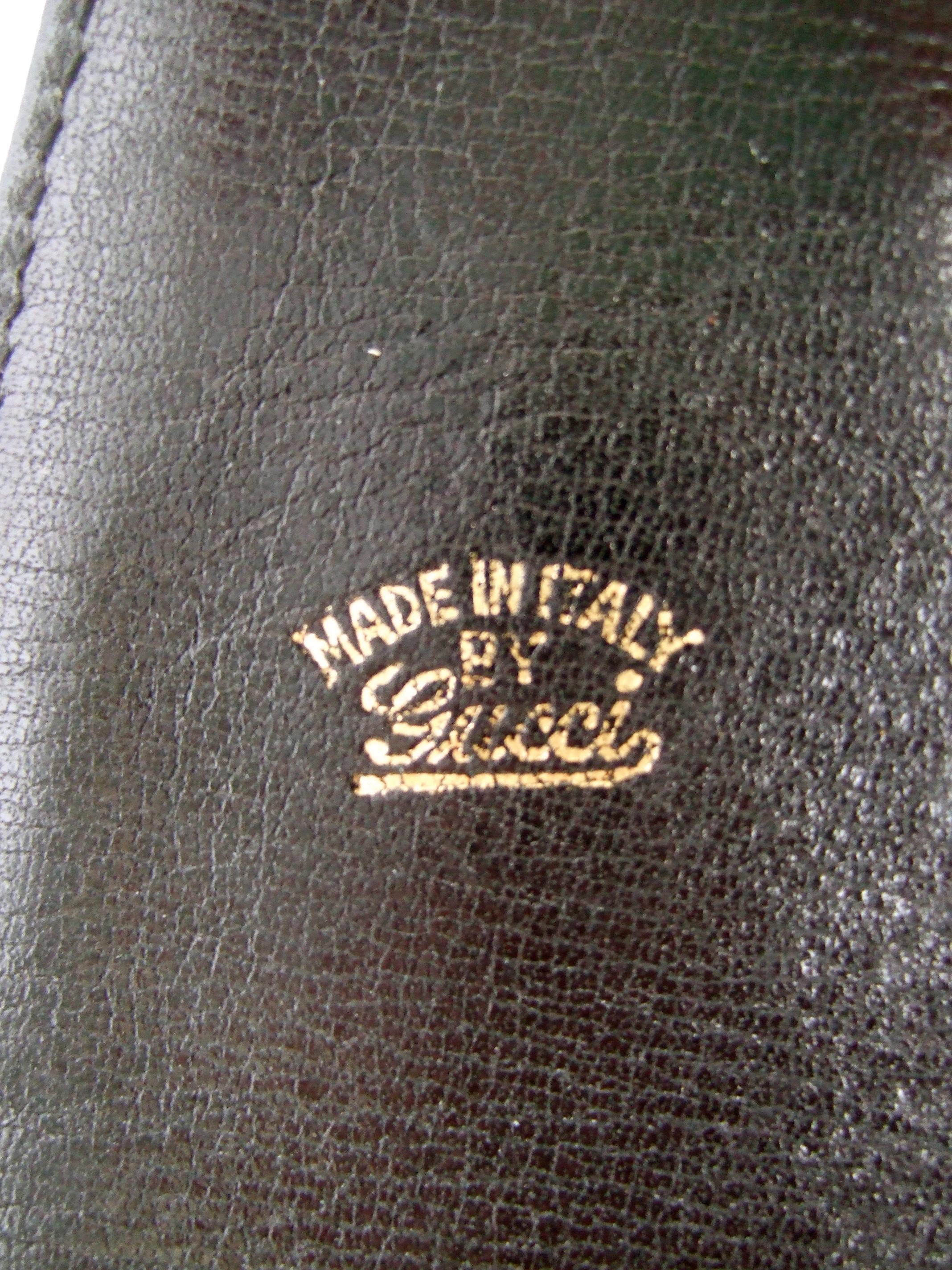 Gucci Italy Extremely Rare Black Suede Lucite Handle Handbag c 1970s 10