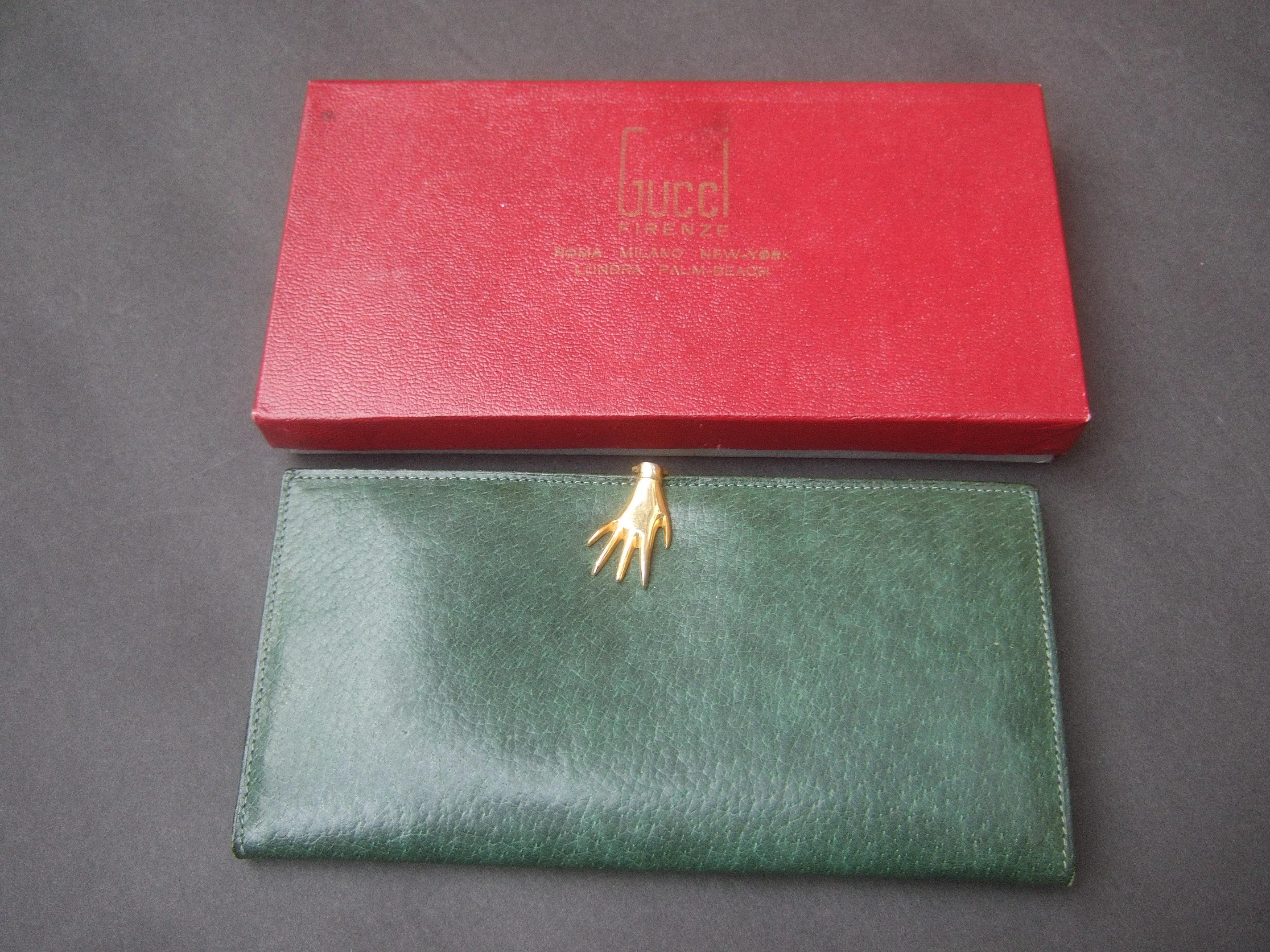 gucci hand wallet