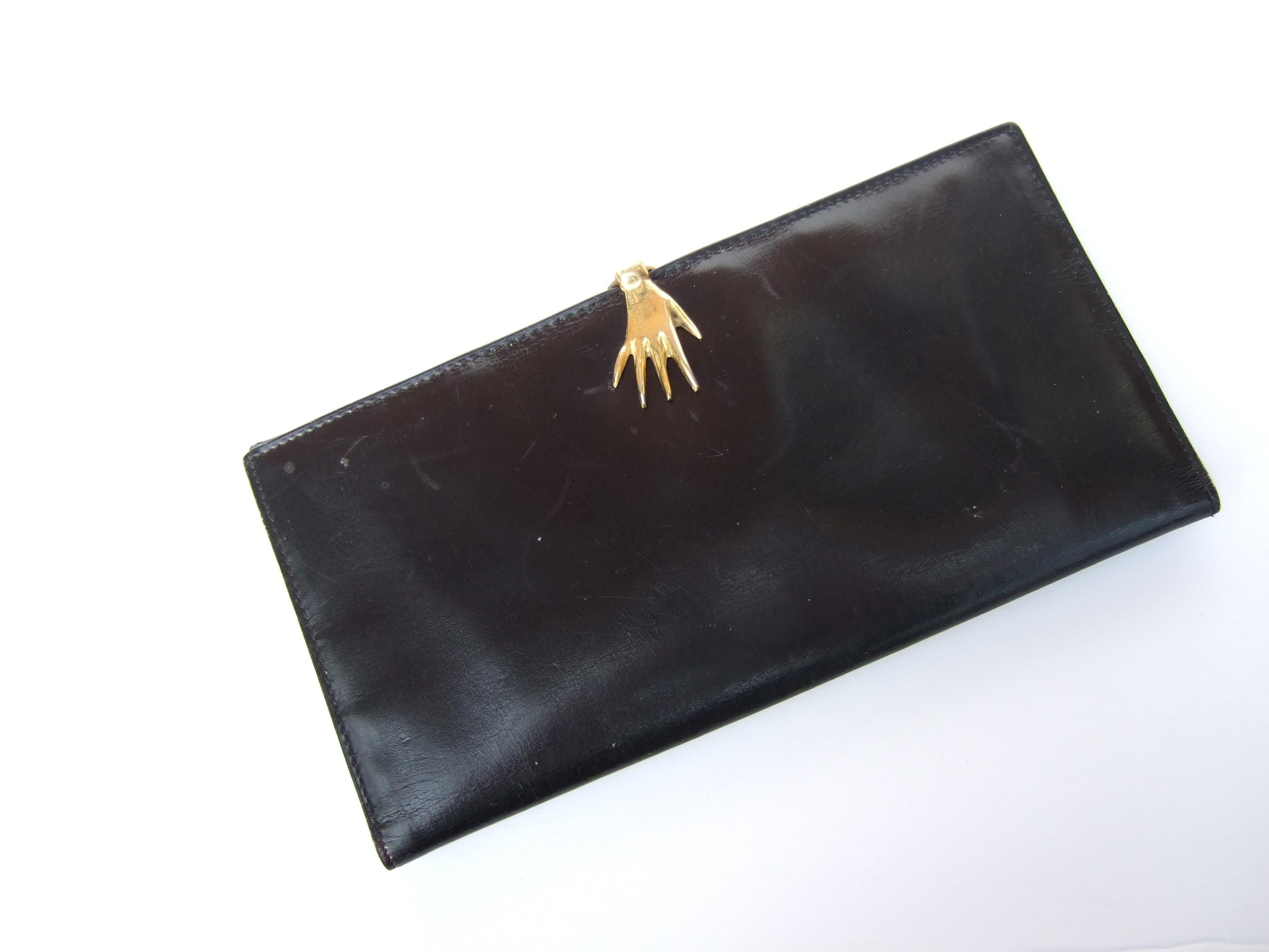 hand of gucci wallet