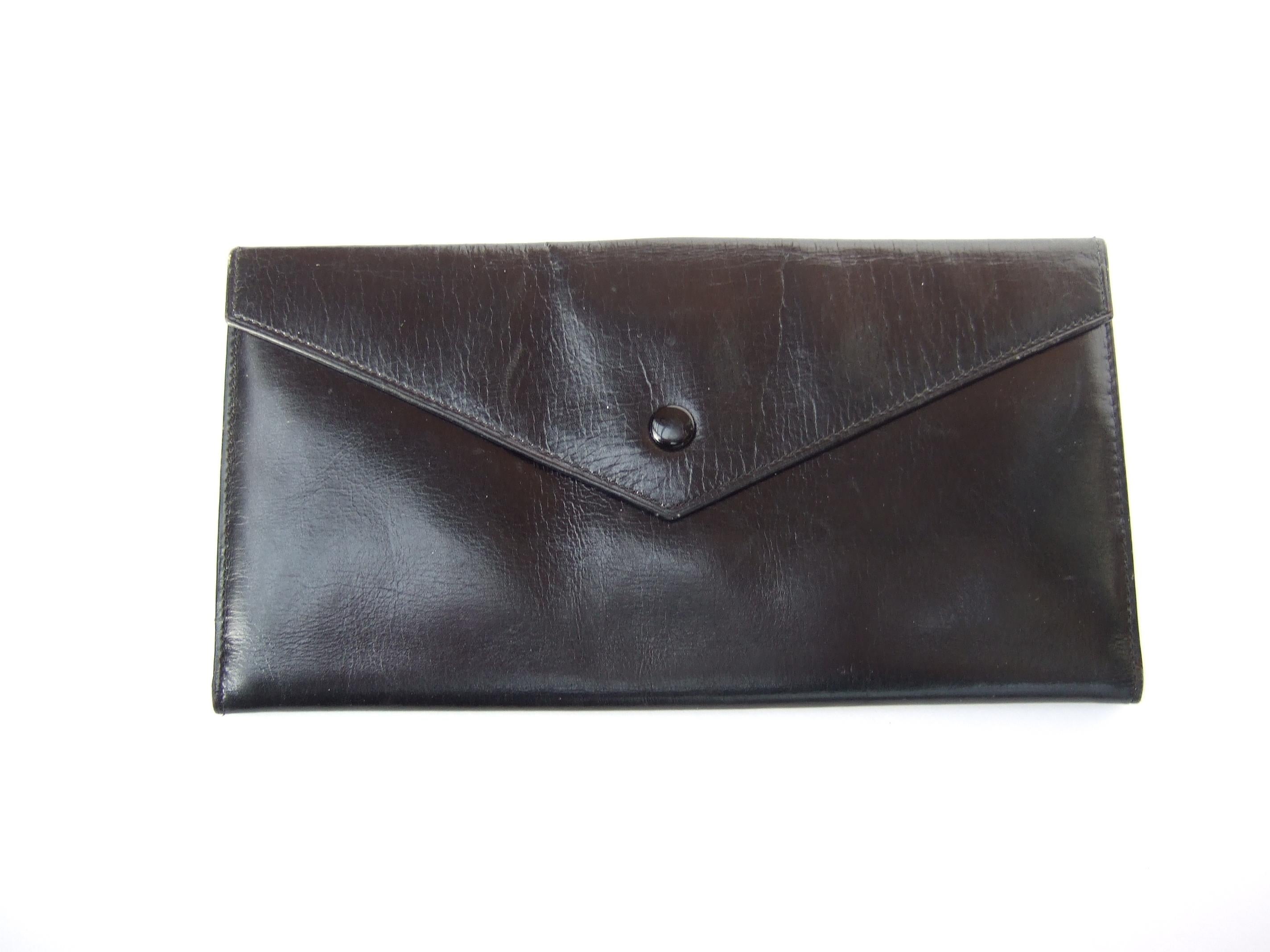 Gucci Italy Rare Black Leather Hand Clasp Wallet c 1970s 2