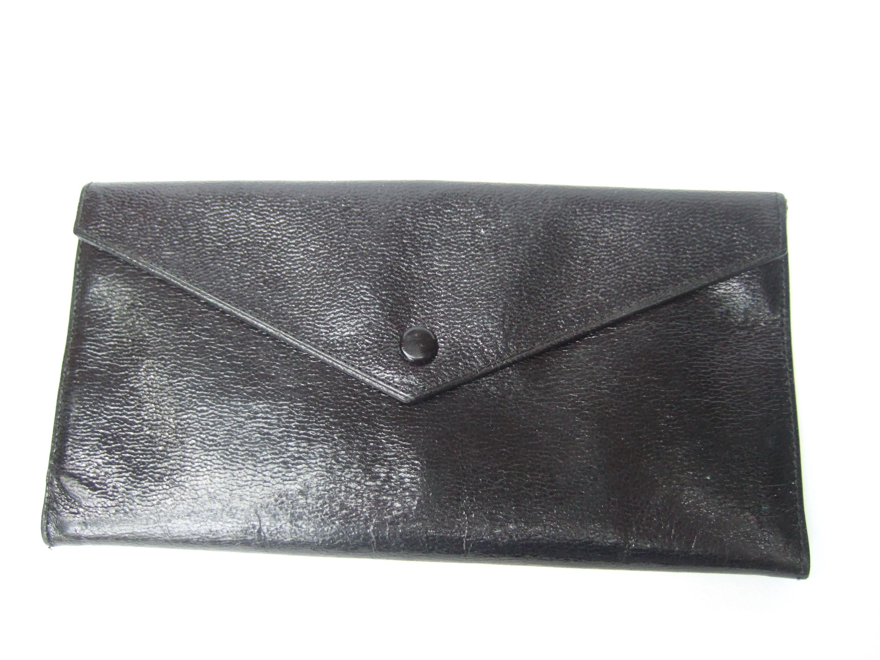 Gucci Italy Rare Black Leather Hand Clasp Wallet c 1970s 5