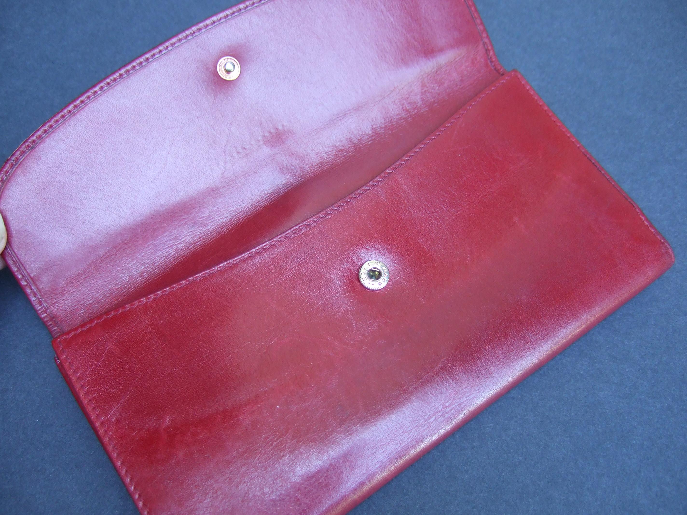 Gucci Italy Rare Cherry Red Leather Hand Clasp Wallet c 1980s 3