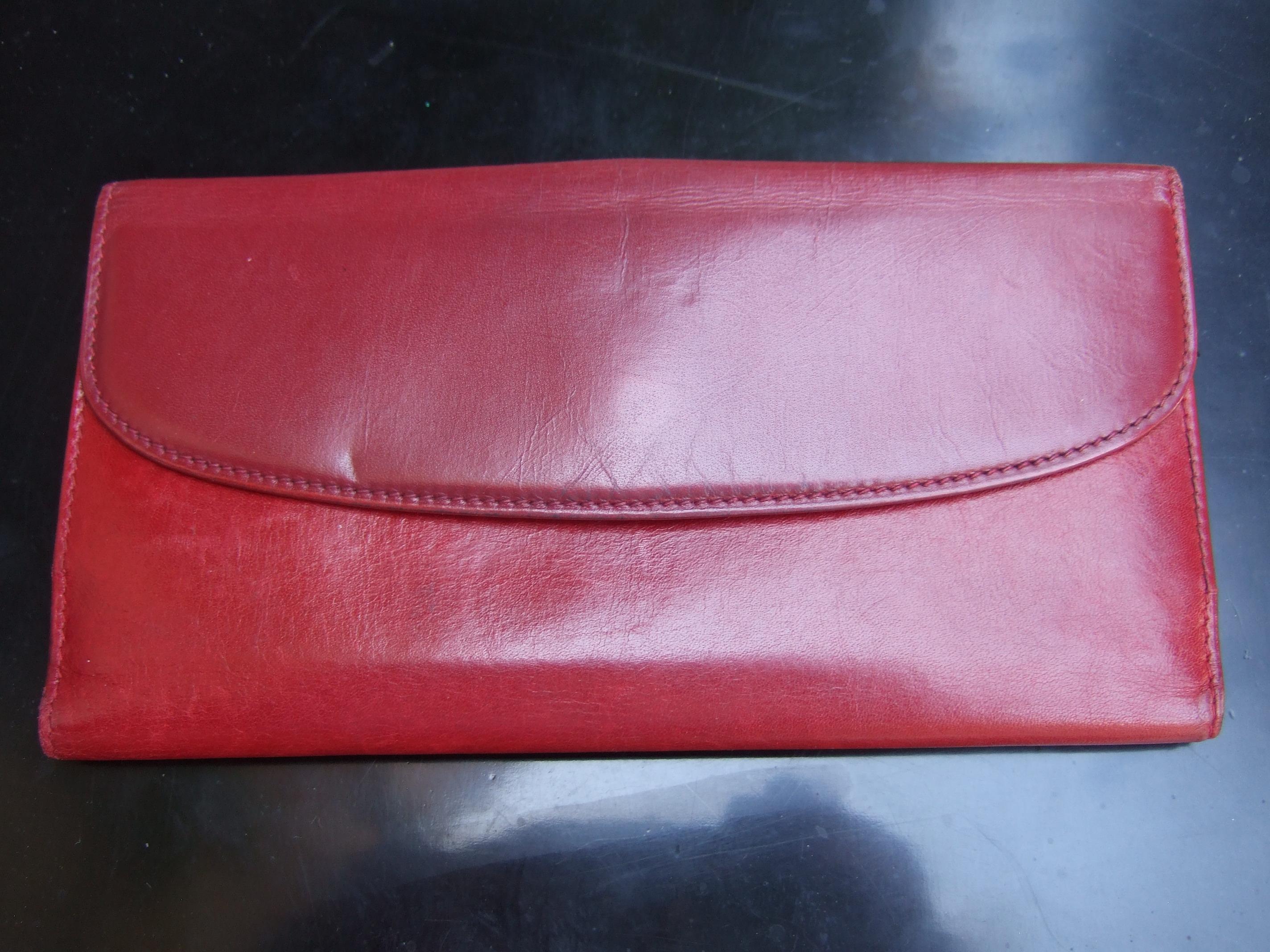 Gucci Italy Rare Cherry Red Leather Hand Clasp Wallet c 1980s  2