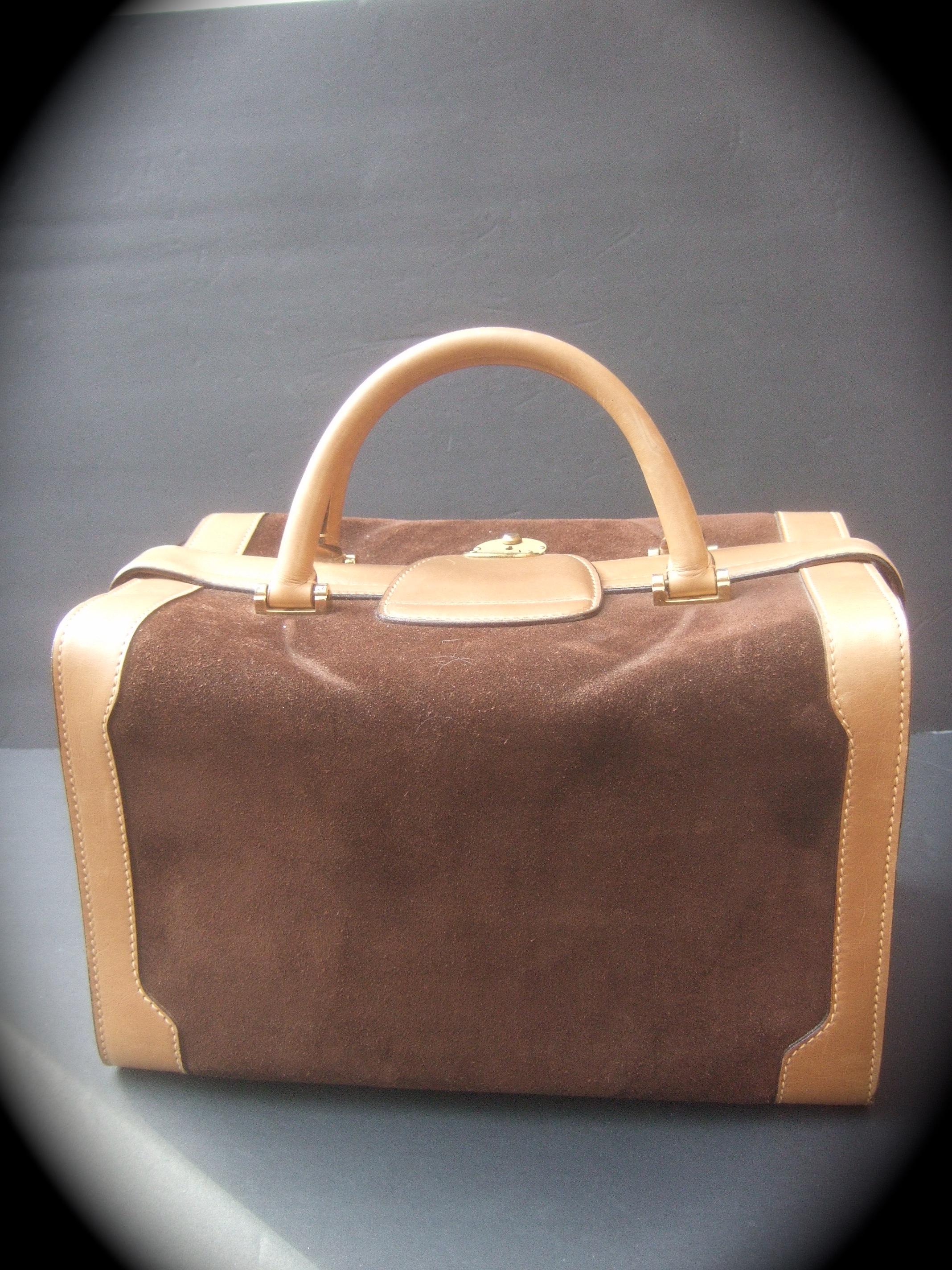 Gucci Italy Rare Chocolate Brown Suede Leather Trim Train Case c 1970s 7
