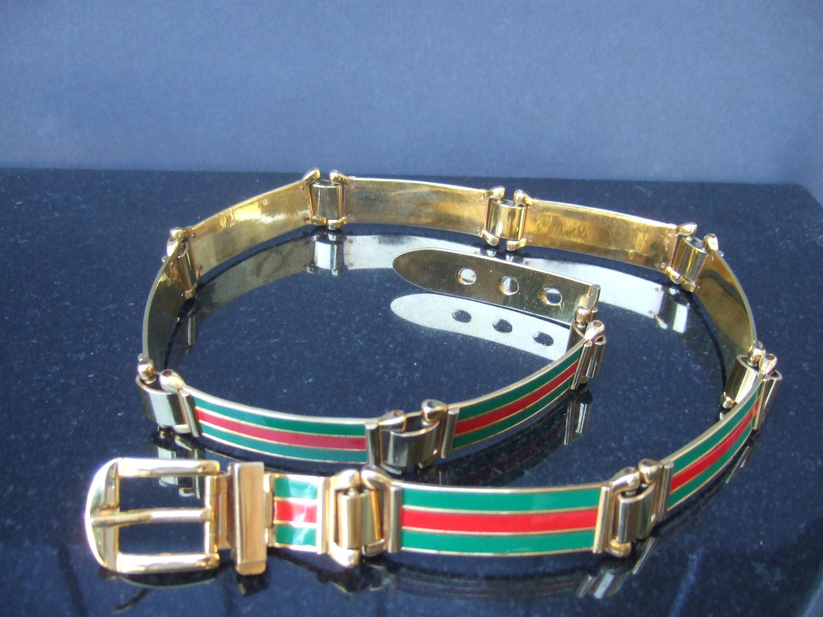 GUCCI Italien Seltene Gold Metall Rot & Grün Harz Gestreift Scharnier Gürtel c 1970s im Angebot 1