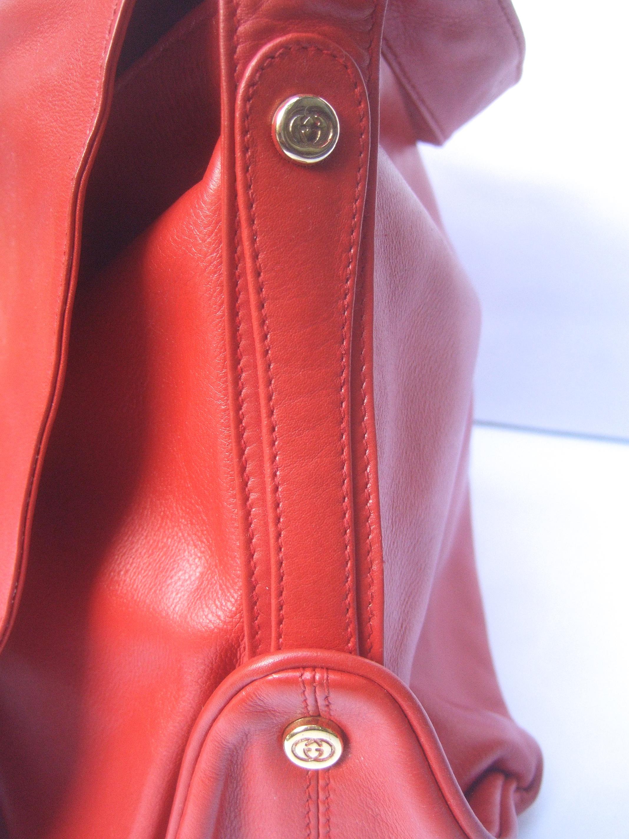 Gucci Italy Rare Red Leather Tiger Emblem Shoulder Bag c 1980s  5