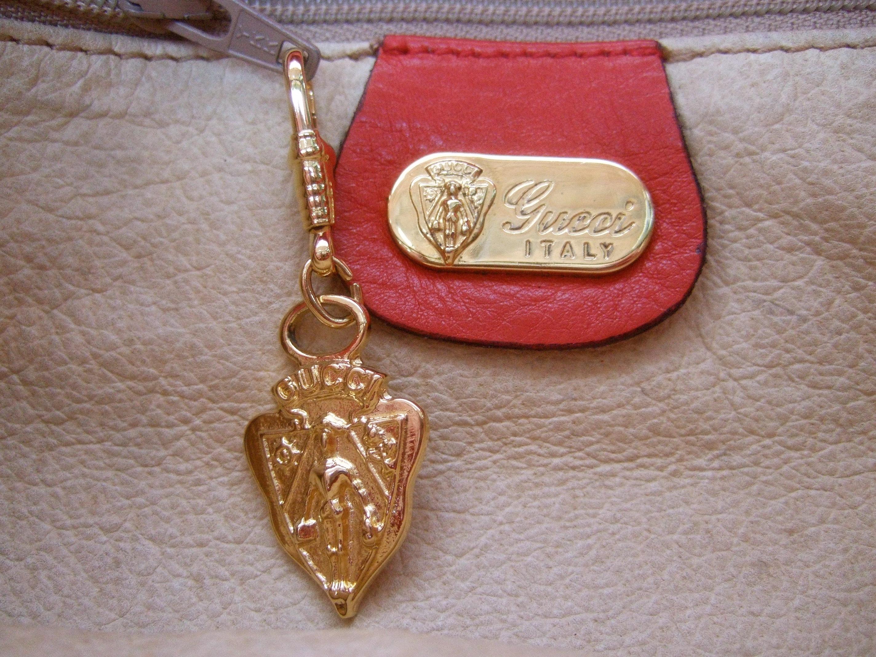 Gucci Italy Rare Red Leather Tiger Emblem Shoulder Bag c 1980s  8