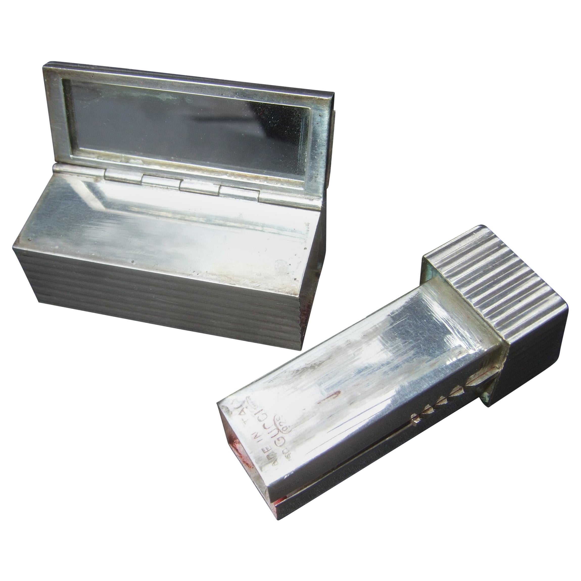 Gucci Italia Raro Estuche de plata de ley para espejo de tocador de pintalabios c 1970s en venta