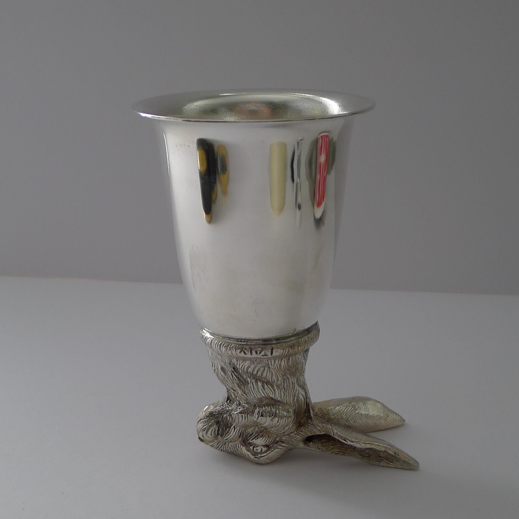 Gucci, Italy - Silver Plated Stirrup Cup - Hare c.1970 In Good Condition For Sale In Bath, GB