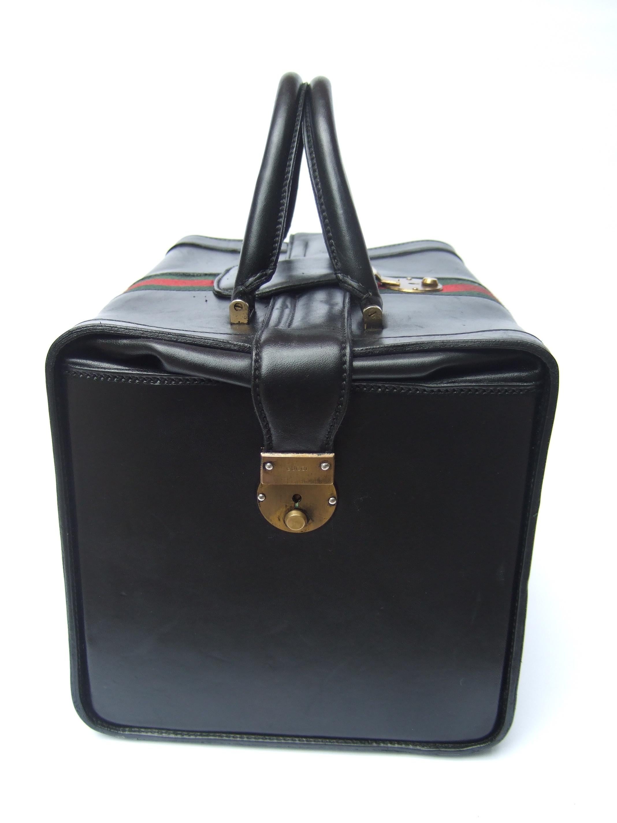 Gucci Italy Structured Black Leather Red & Green Striped Train Case c 1970s 11