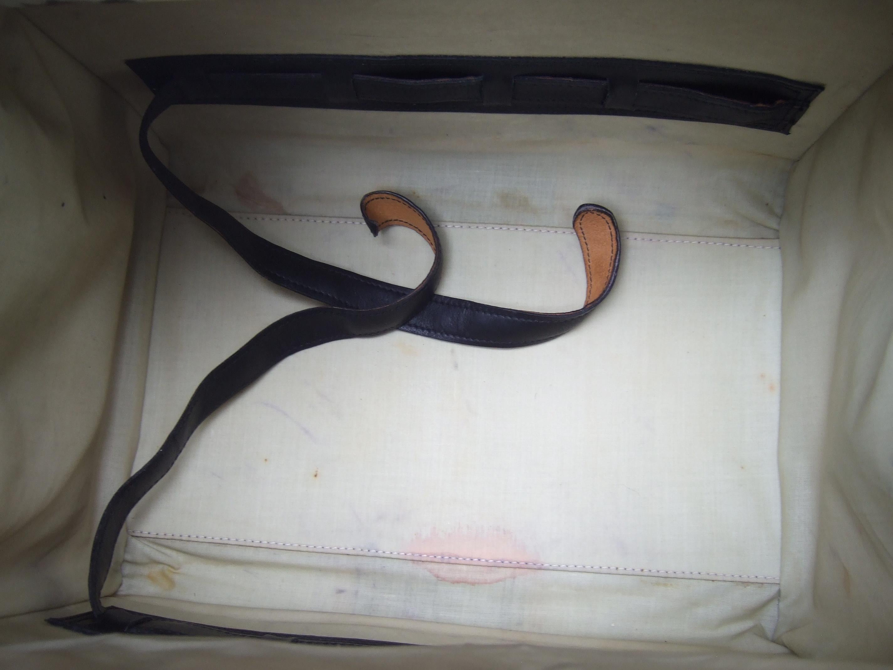 Gucci Italy Structured Black Leather Red & Green Striped Train Case c 1970s 16