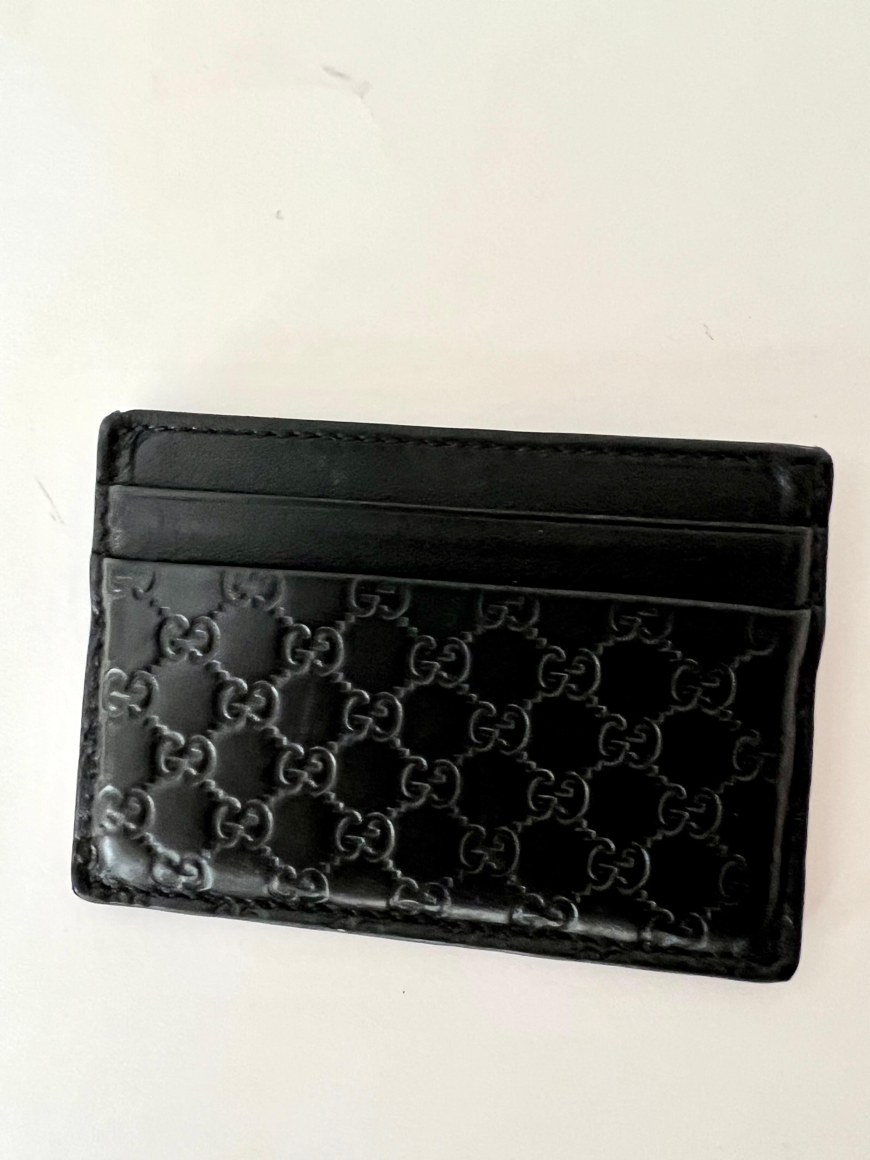 Cuir Gucci - Portefeuille et porte-cartes de crédit italien avec embossage en vente