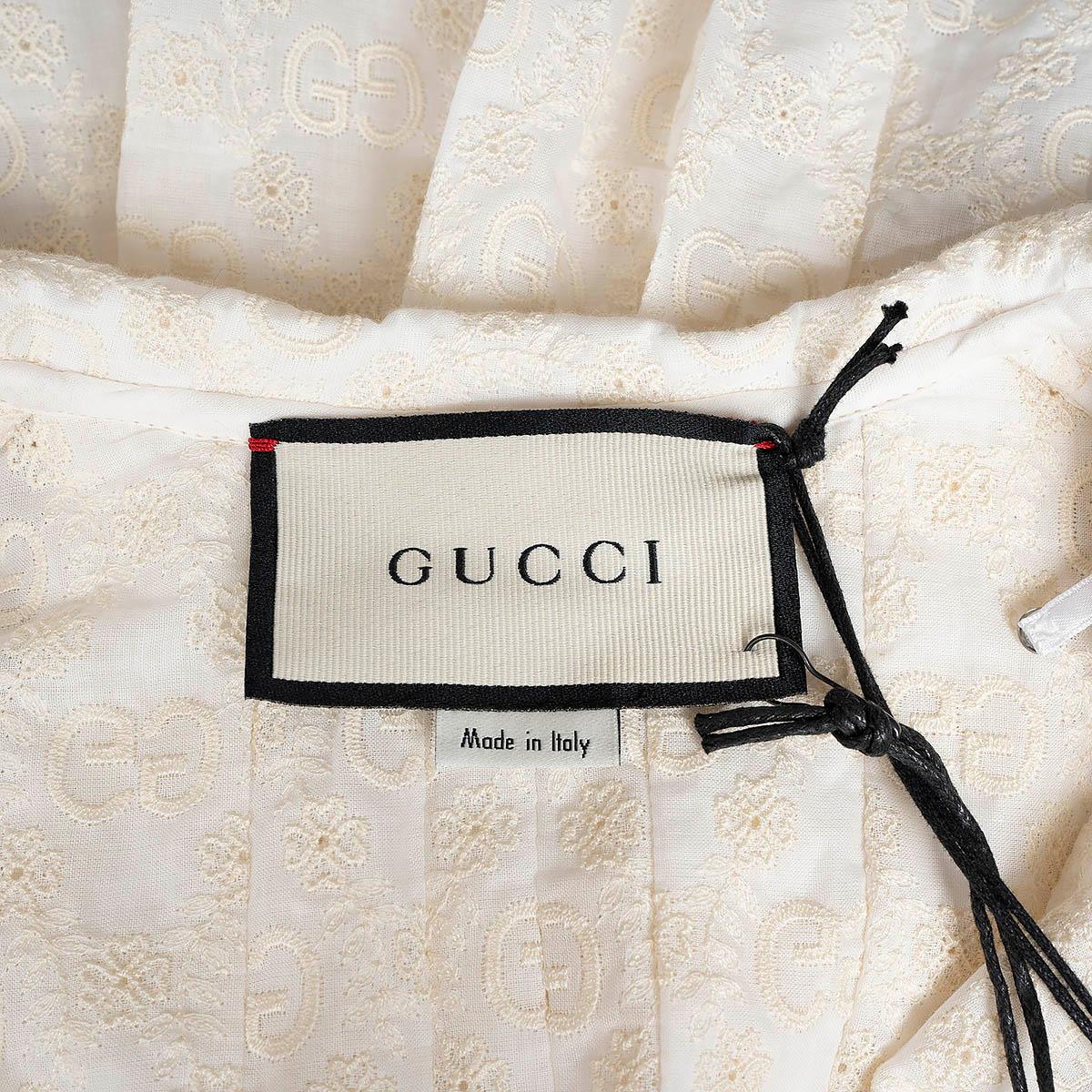 GUCCI ivory cotton GG SUPREME EMBROIDERED PLEATED Blouse Shirt 36 XS For Sale 3