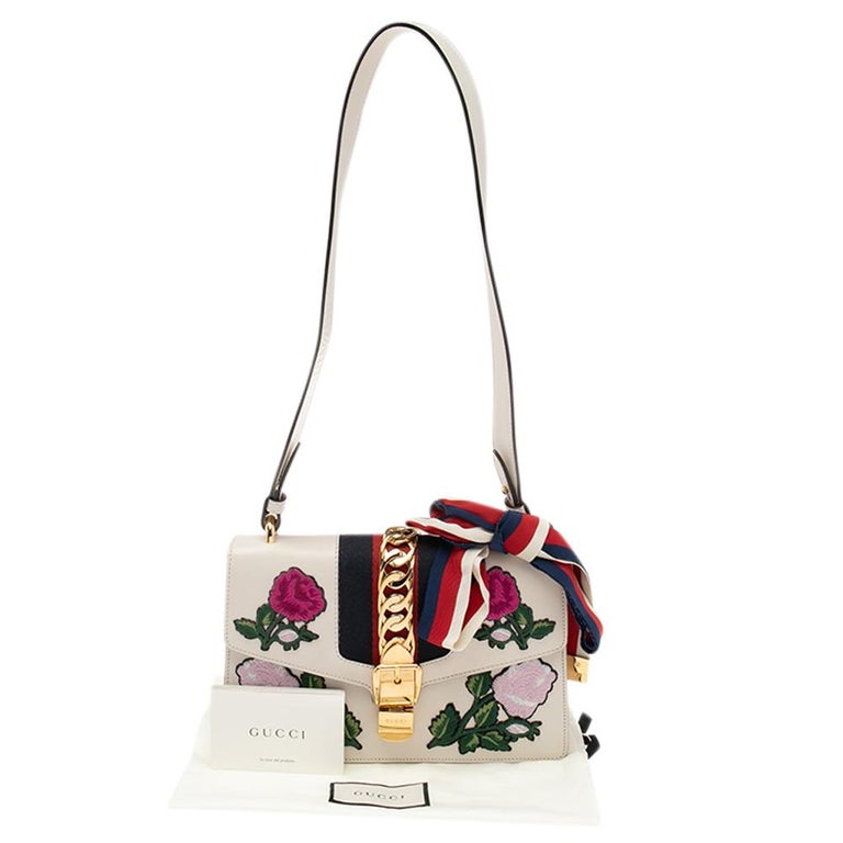 Gucci Ivory Leather Floral Embroidered Small Web Chain Sylvie Shoulder Bag  at 1stDibs | gucci embroidered bag, gucci floral embroidered bag, gucci  ivory bag