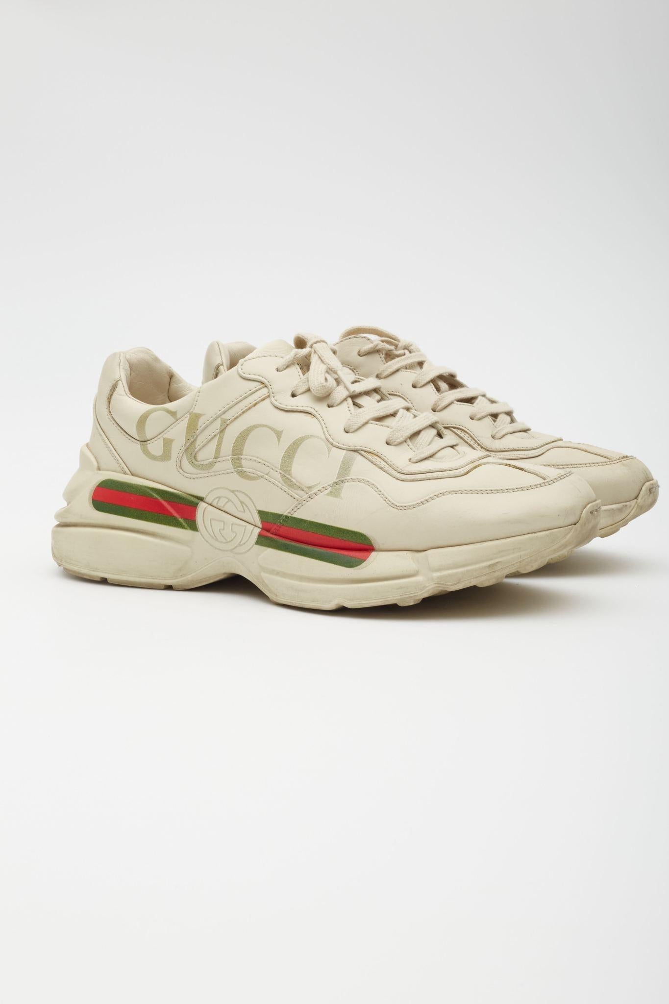 Size US 9
Color: white with web details
Material: calfskin leather
Style No. 500877

Size: 9 US Mens
Platform Height: 25 mm / 1”
Condition: Good. Marks and stains to the under soles. Light marks throughout.
Comes with: Shoe box

Made in Italy