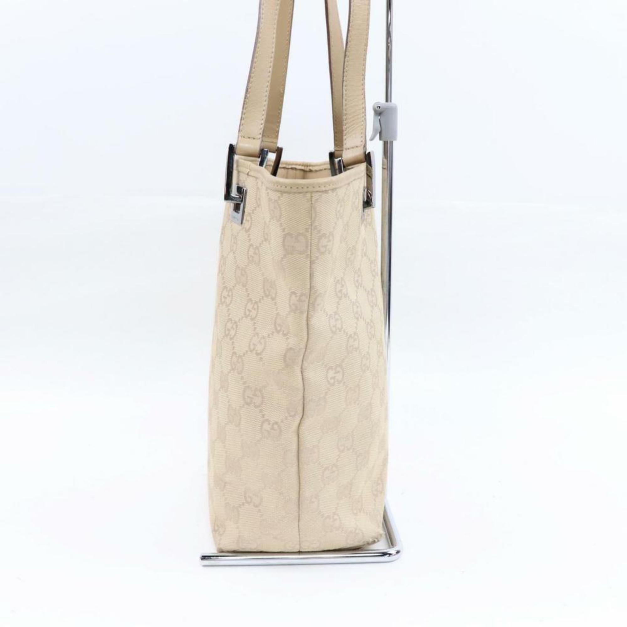 Gucci Ivory Monogram Bucket Shopper 870057 Beige Canvas Tote In Good Condition For Sale In Forest Hills, NY