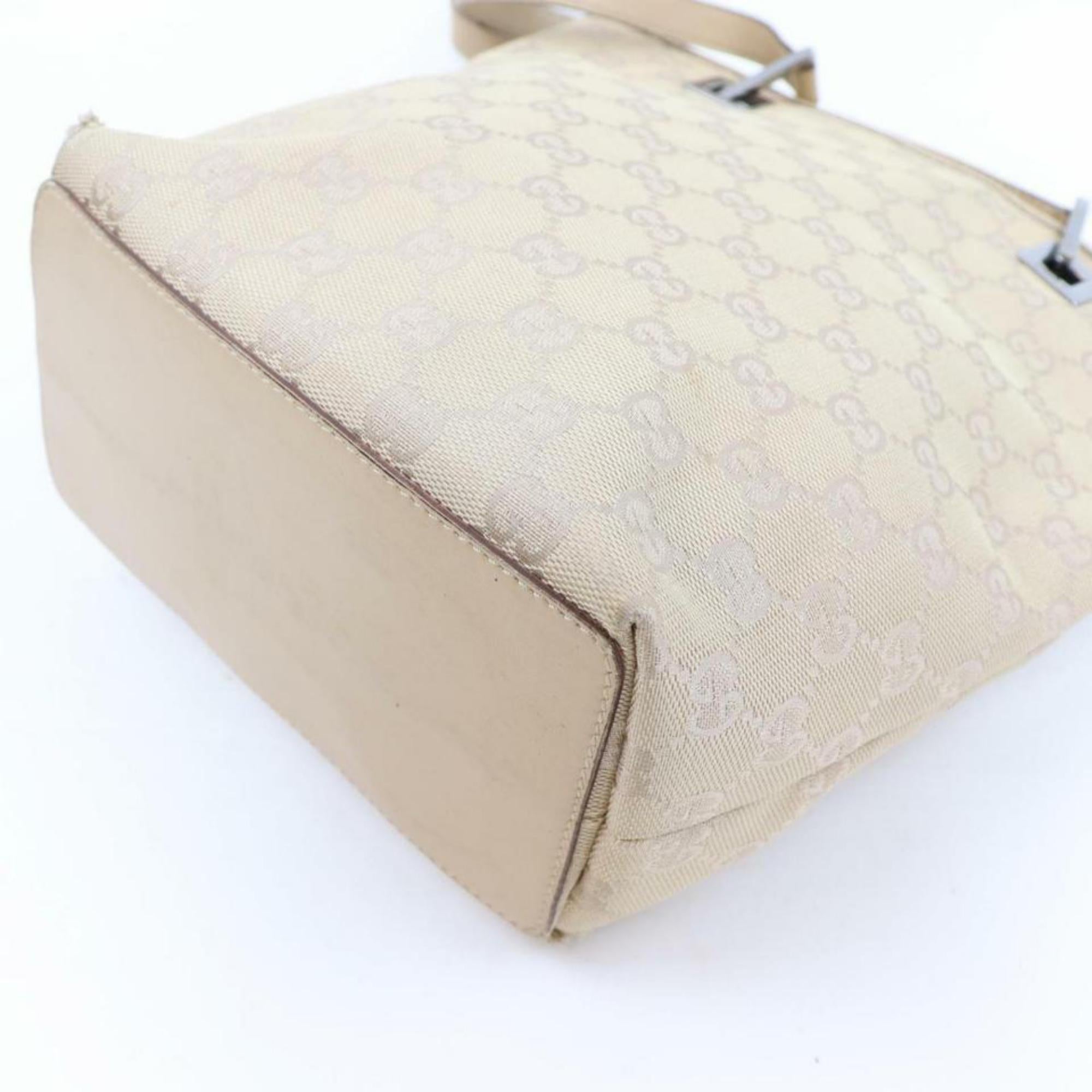 Gucci Ivory Monogram Bucket Shopper 870057 Beige Canvas Tote For Sale 3