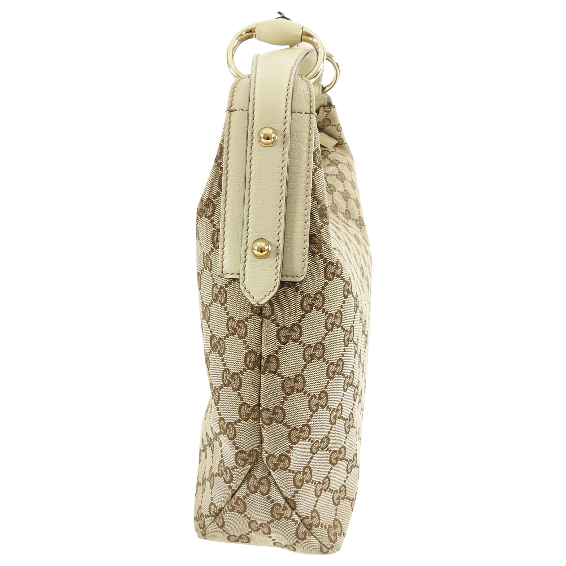 Gucci Ivory Monogram Canvas Horsebit Hobo Bag In Excellent Condition In Toronto, ON
