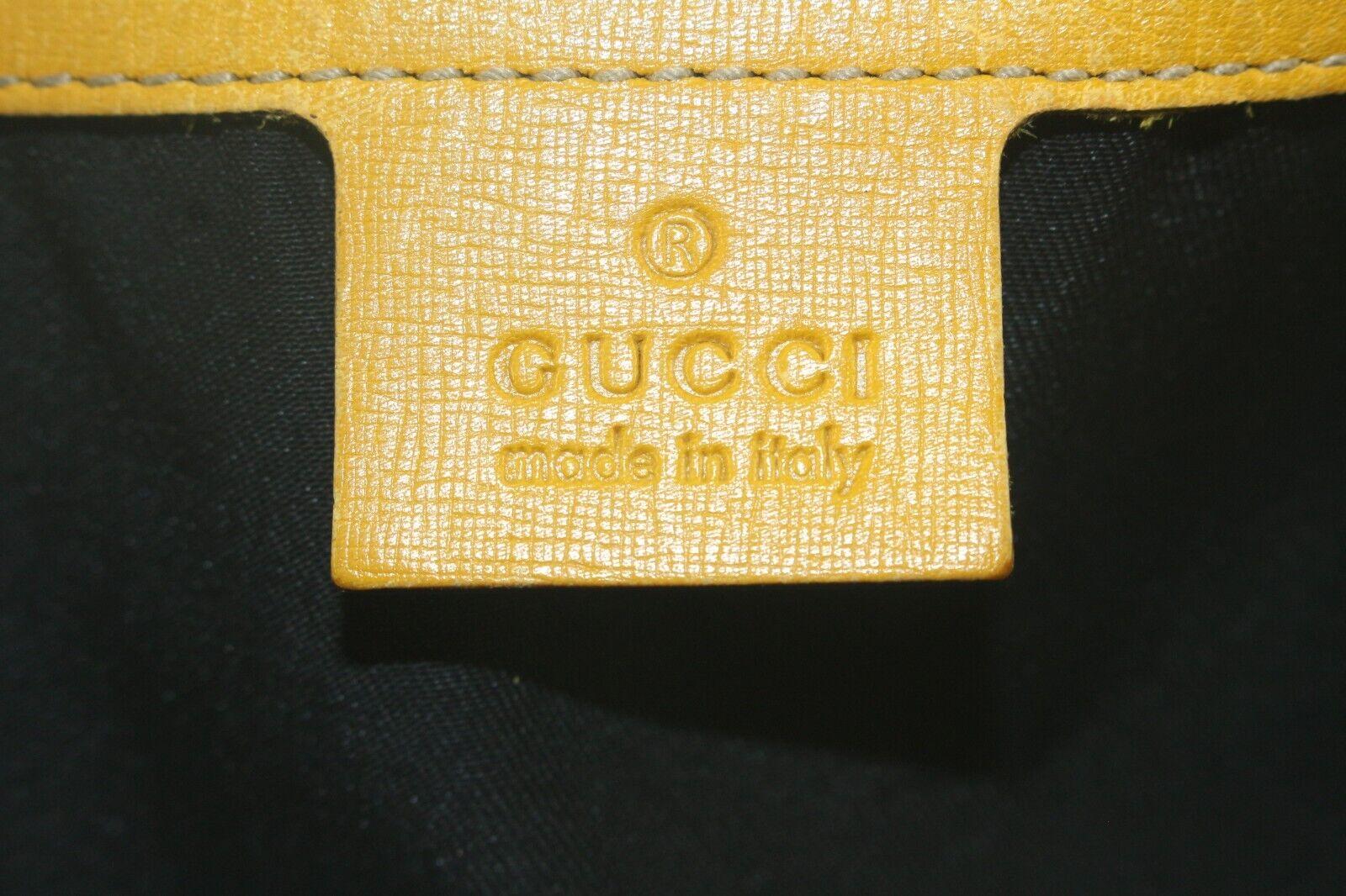 Gucci Ivory Monogram GG Joy Boston Bag Supreme 2GK103K In Good Condition For Sale In Dix hills, NY