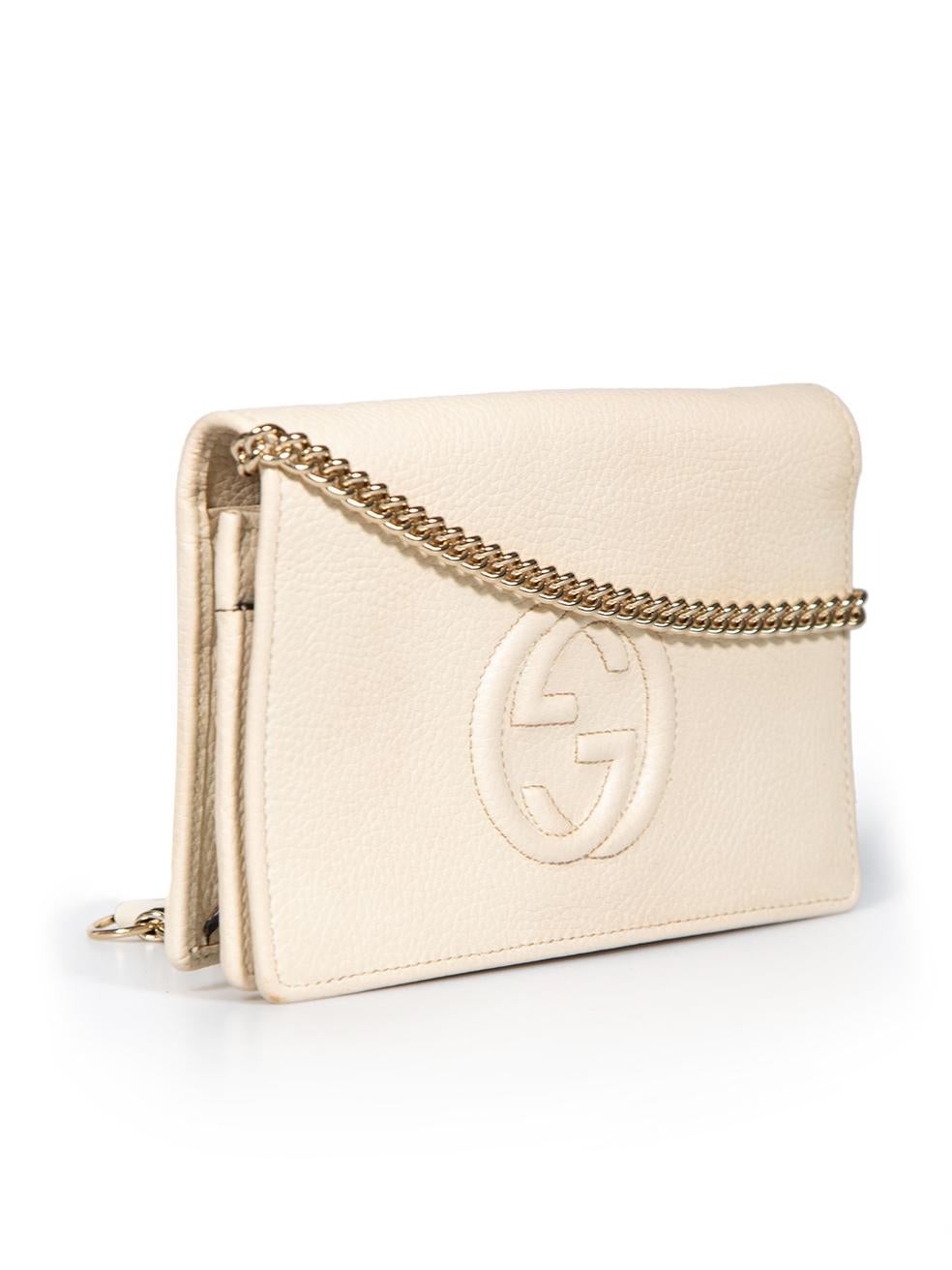 CONDITION is Good. Minor wear to the bag is evident. Light abrasions to the sides, back, four corners and on the top of the inner leather. Small discolouration to the inner leather and pocket on this used Gucci designer sample item. This item comes
