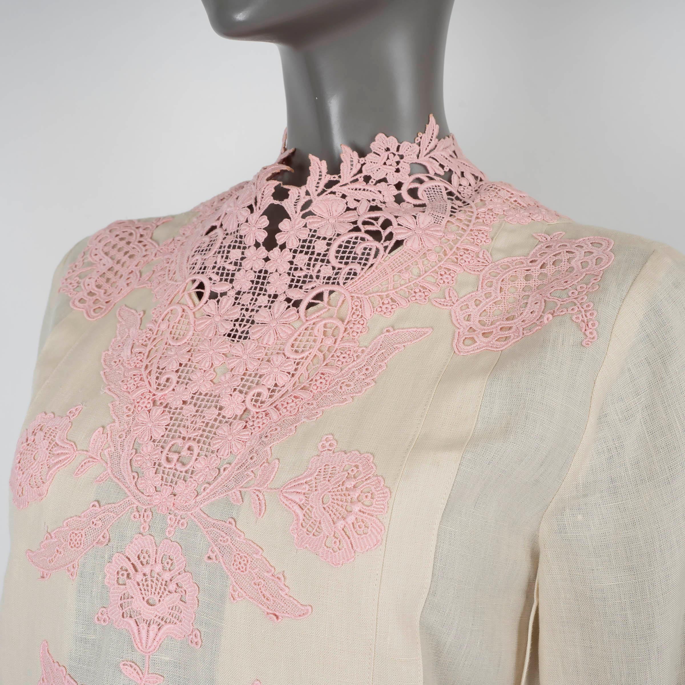 Women's GUCCI ivory & pink linen 2020 LACE TRIM KAFTAN Dress 40 S For Sale