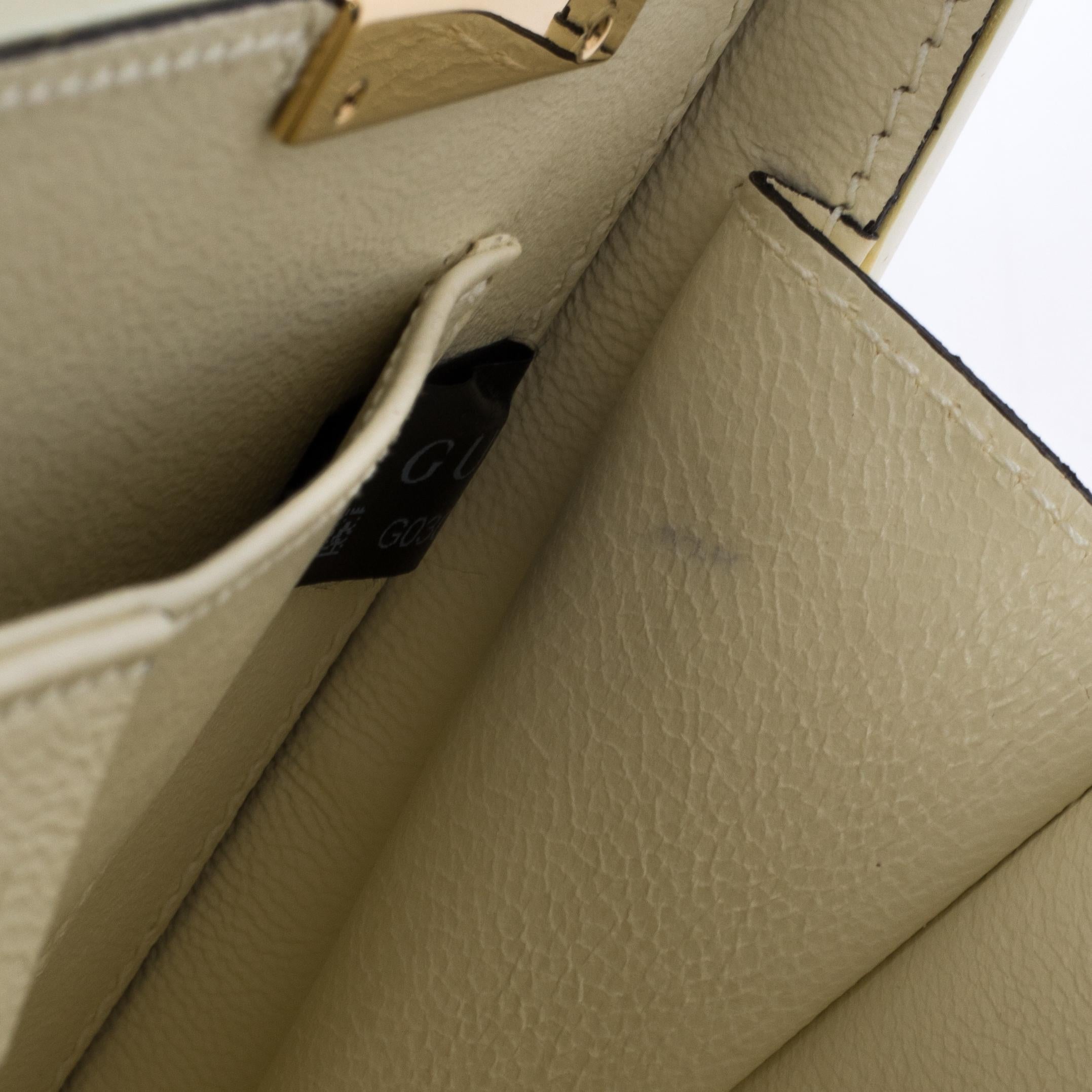 Gucci Ivory Plexiglas Mini Sylvie 1969 Top Handle Bag In Good Condition In Dubai, Al Qouz 2