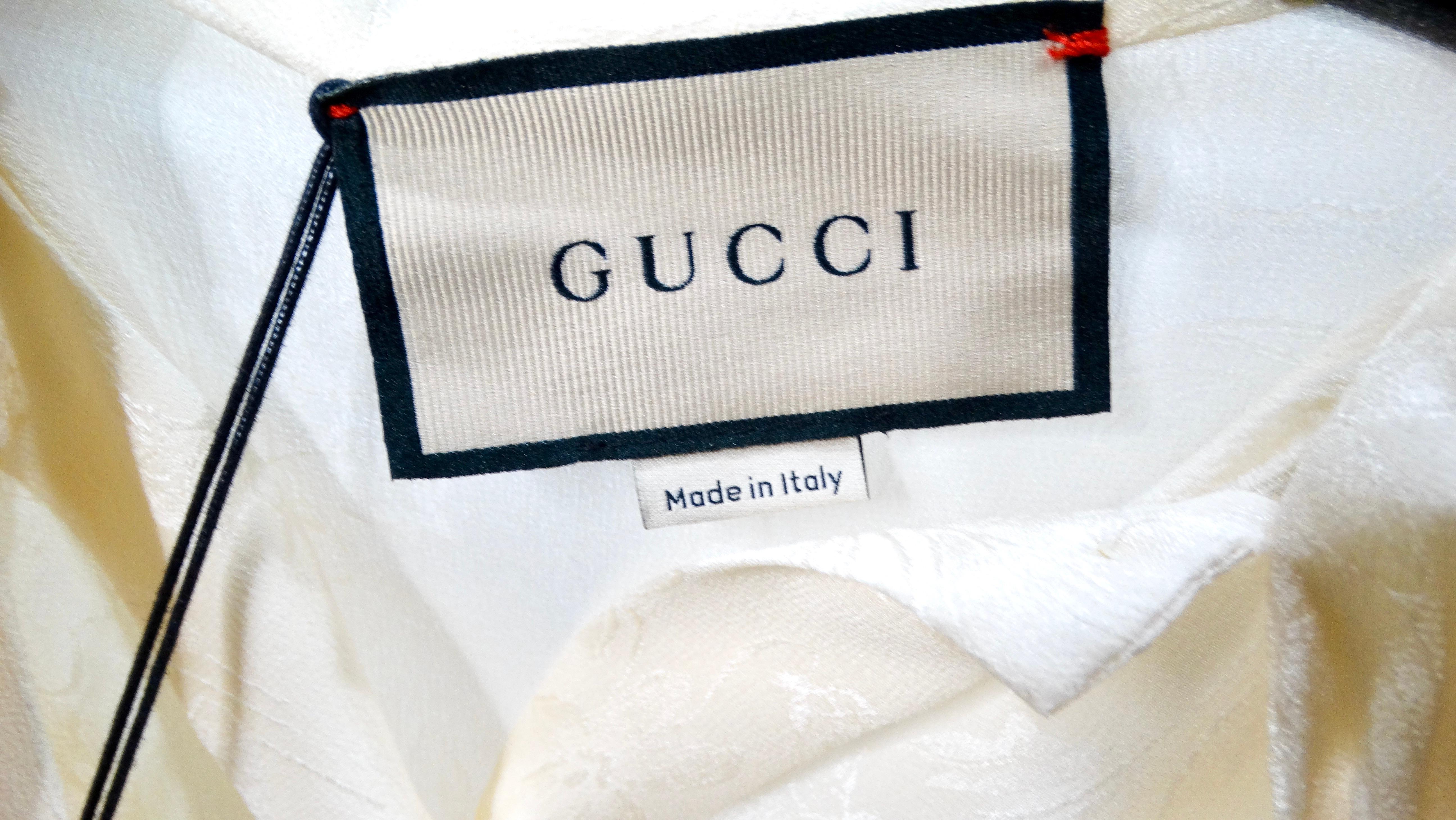 Gucci Ivory Romantic Floral Print Silk Bow Collar Button-Up Blouse For Sale 5