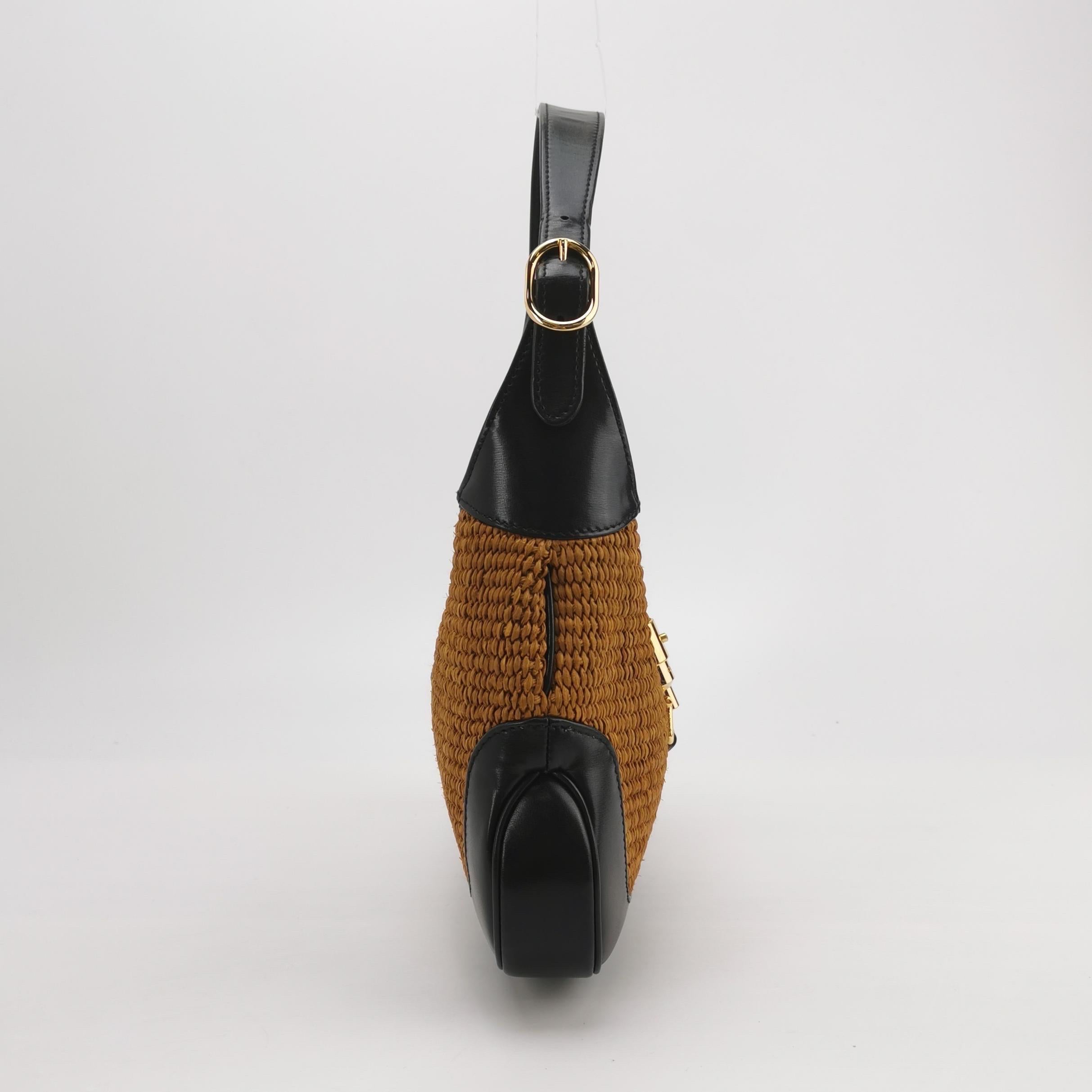 Gucci Jackie 1961 Beige Camel Wicker Bag Black Leather Gold Hardware Leather Str In Excellent Condition For Sale In AUBERVILLIERS, FR
