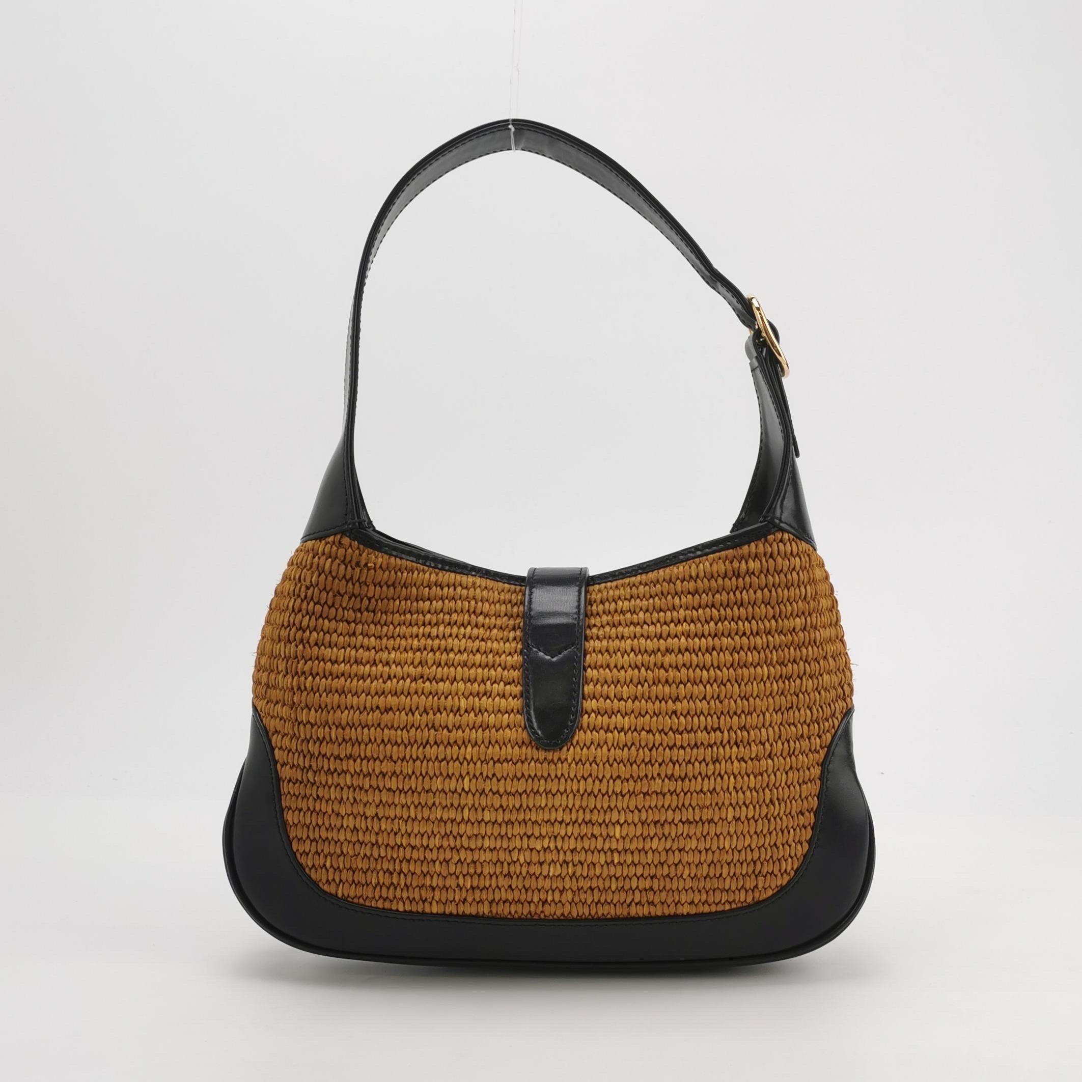Women's or Men's Gucci Jackie 1961 Beige Camel Wicker Bag Black Leather Gold Hardware Leather Str For Sale