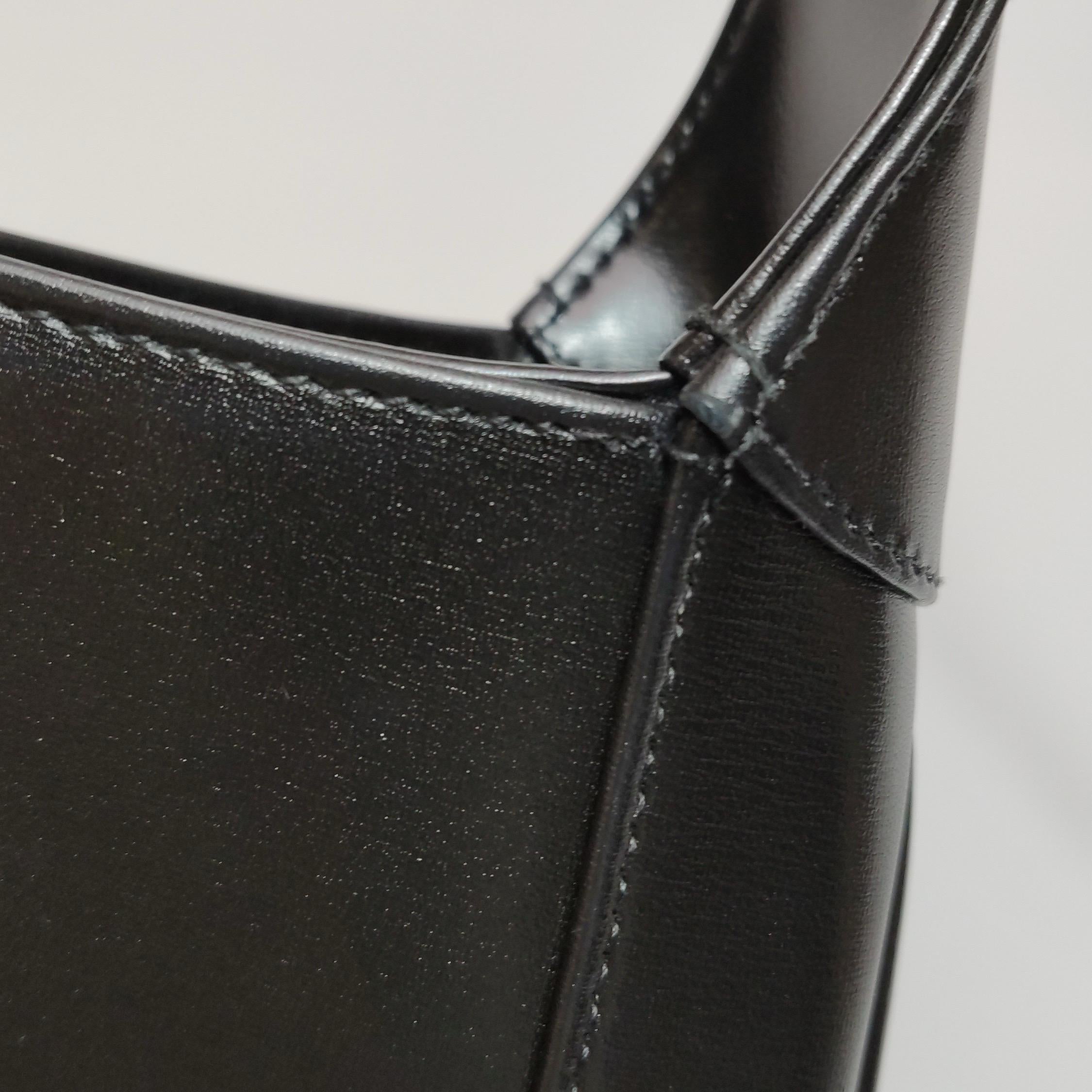 Gucci Jackie 1961 Black Leather Bag Small Piston Lock With Strap For Sale 14