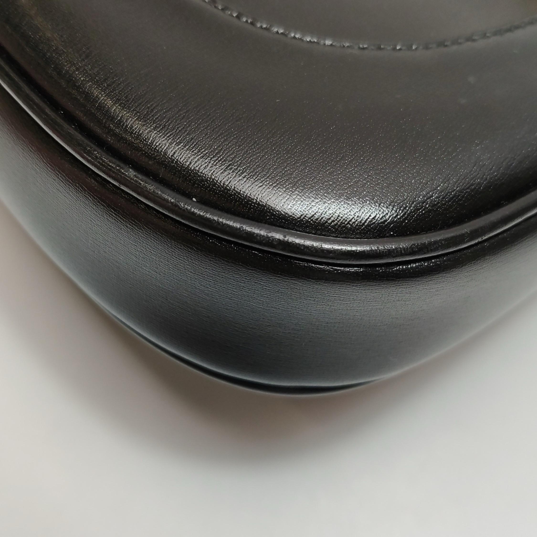Gucci Jackie 1961 Black Leather Bag Small Piston Lock With Strap For Sale 16