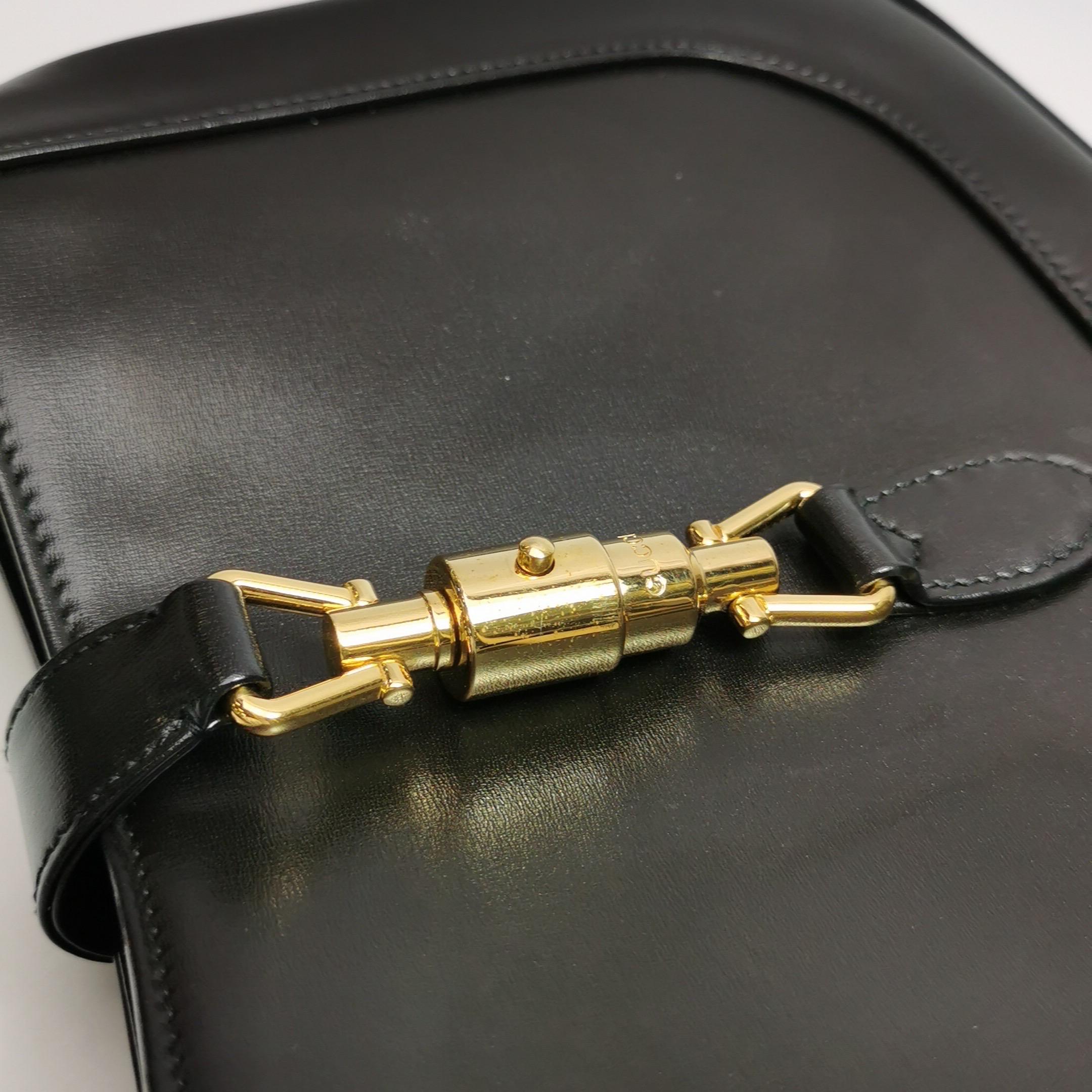 Gucci Jackie 1961 Black Leather Bag Small With Long Strap en vente 9