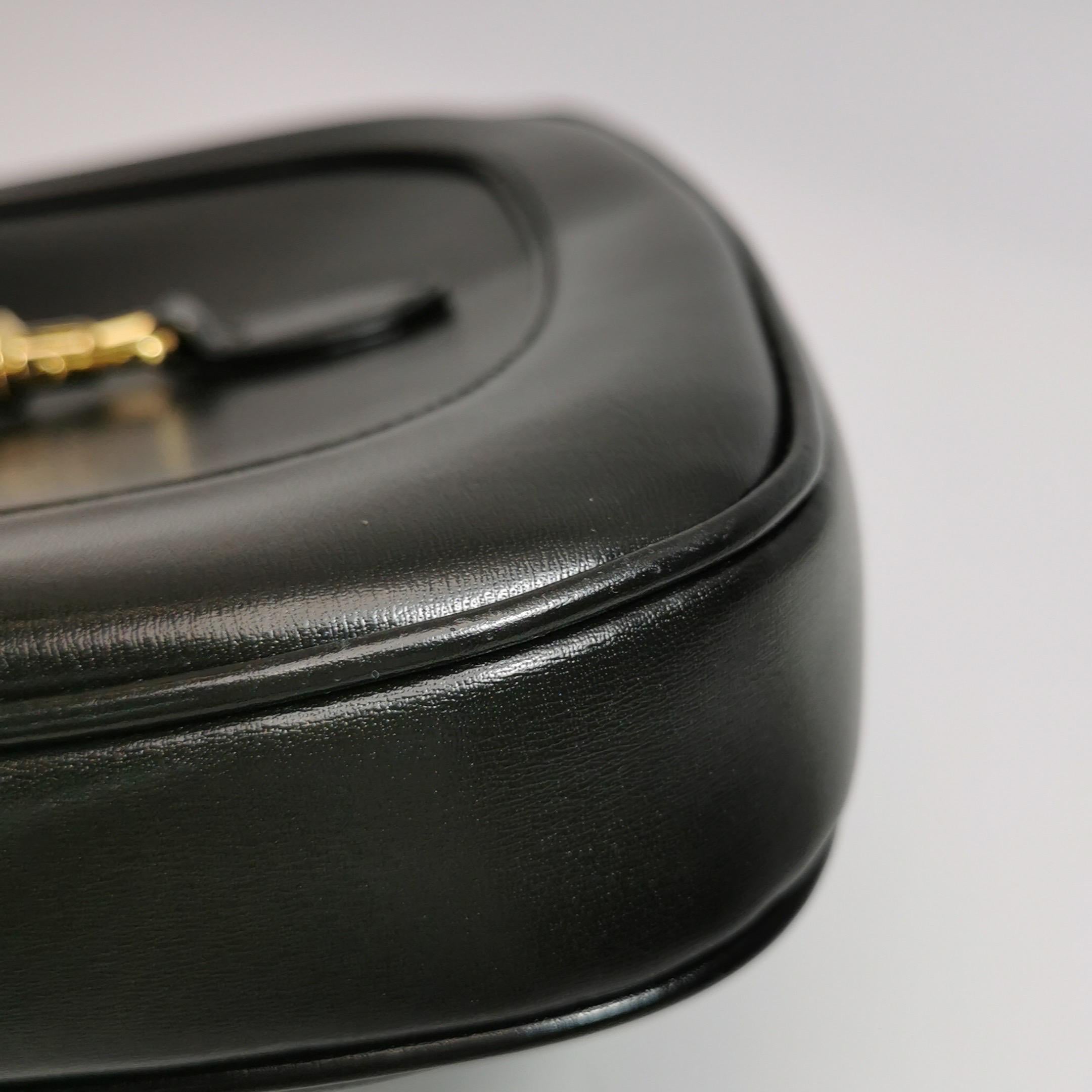 Gucci Jackie 1961 Black Leather Bag Small With Long Strap en vente 11