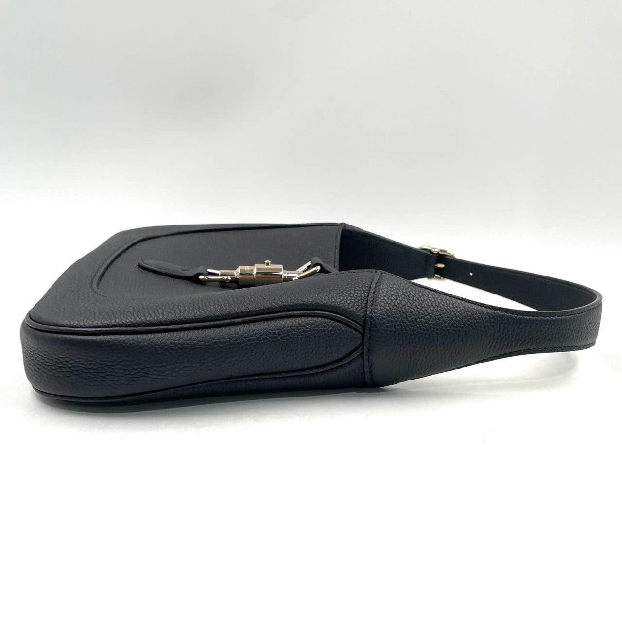 Gucci Jackie 1961 Black Pebbled Leather Bag Small Never Worn In condizioni Nuovo in vendita a AUBERVILLIERS, FR