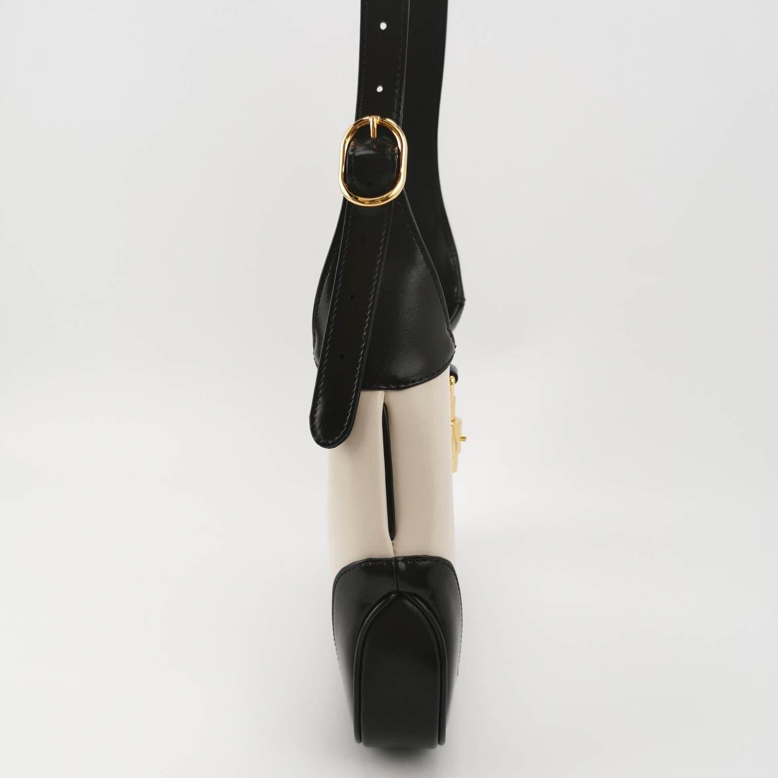 Gucci Jackie 1961 Bolso pequeño de piel blanco y negro en Excelente Estado en AUBERVILLIERS, FR