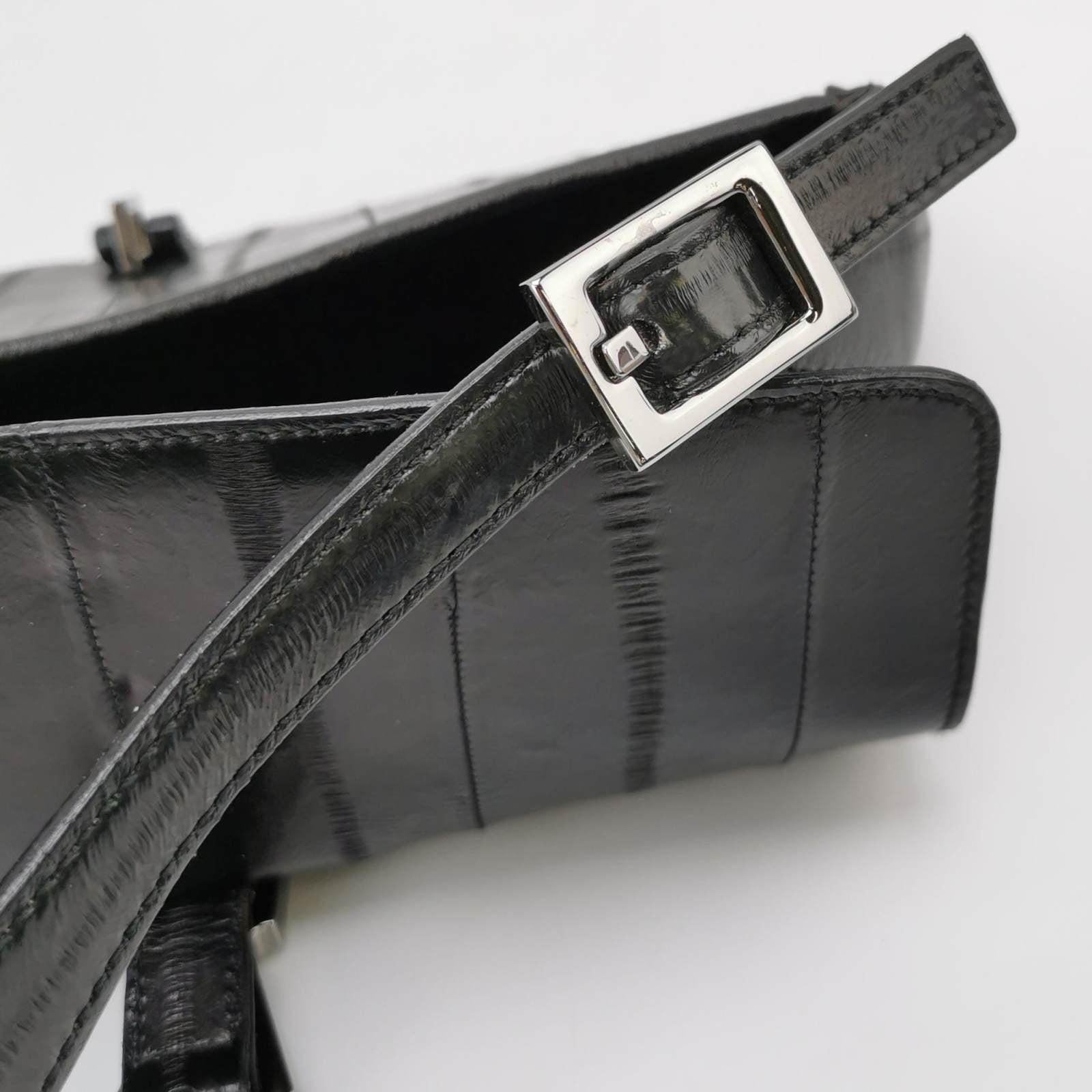 Gucci Jackie 1961 East West Small Leather Shoulder Bag Black (sac à bandoulière en cuir) 3