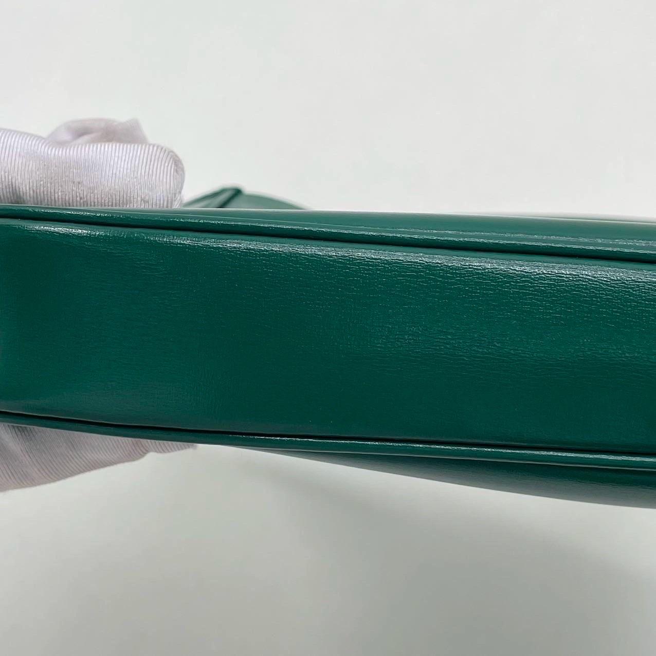 Gucci Jackie 1961 Green Leather Bag Small with Adjustable Strap For Sale 10