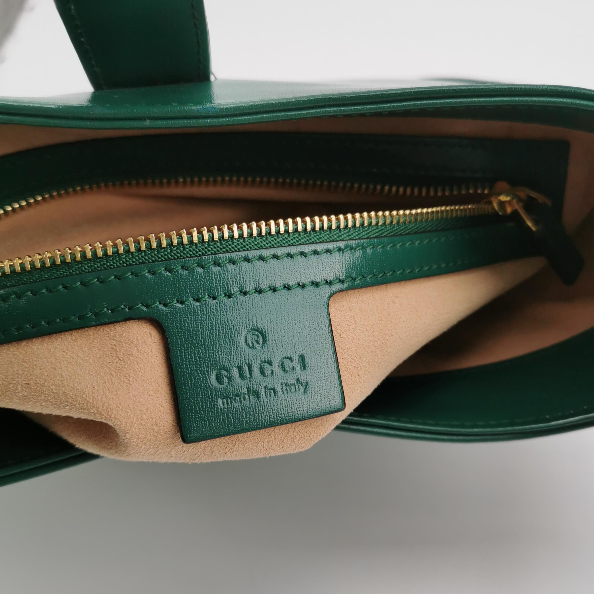 Gucci Jackie 1961 Borsa in pelle verde piccola con tracolla regolabile in vendita 2