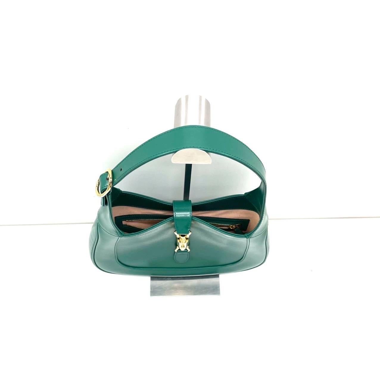 Gucci Jackie 1961 Green Leather Bag Small with Adjustable Strap For Sale 3