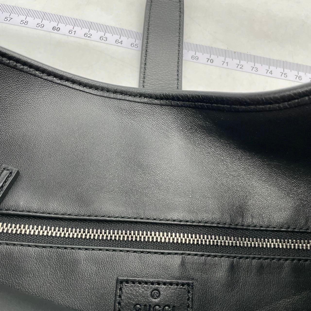 Gucci Jackie 1961 Large in pelle di vitello nera con cinturino lungo in vendita 8