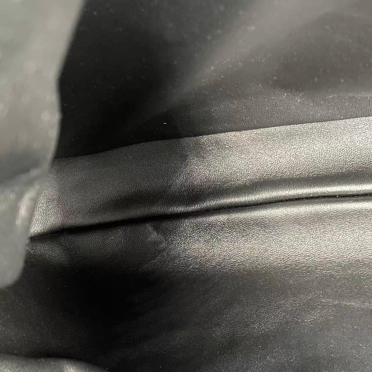 Gucci Jackie 1961 Large in pelle di vitello nera con cinturino lungo in vendita 10