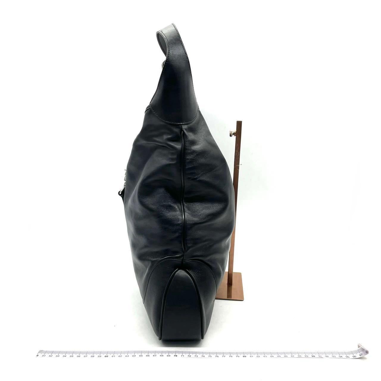 Gucci Jackie 1961 Large in pelle di vitello nera con cinturino lungo in vendita 1