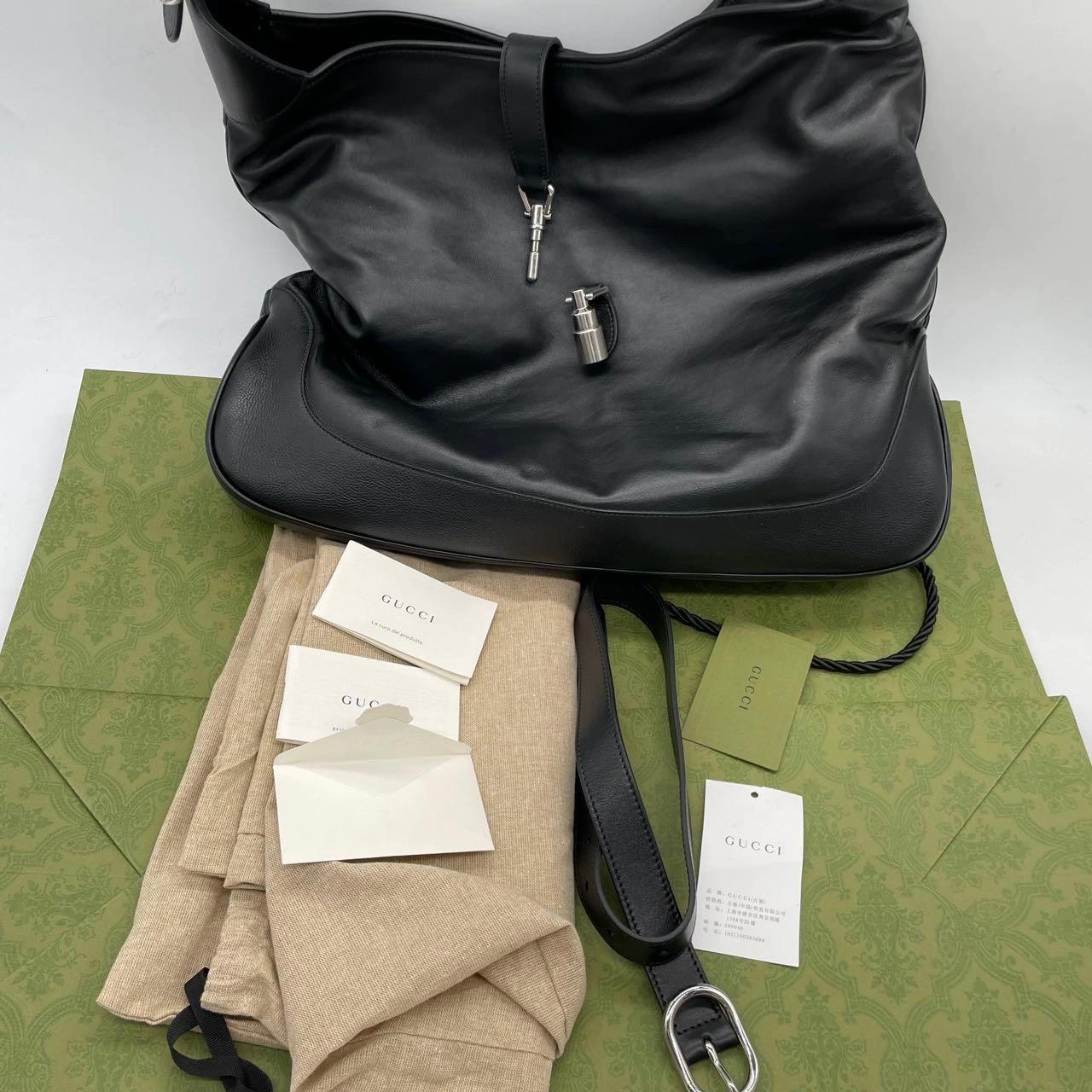 Gucci Jackie 1961 Large in pelle di vitello nera con cinturino lungo in vendita 2